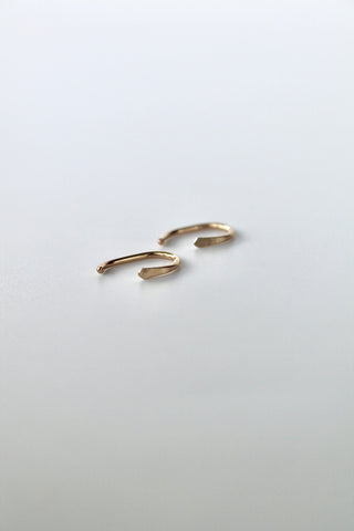 Hammered Sleeper Claw Studs