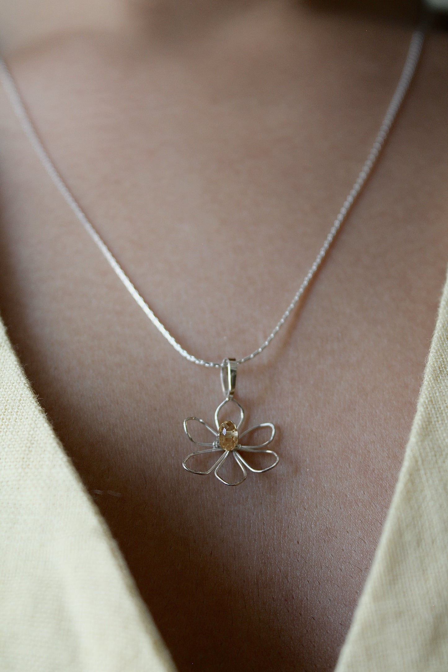 DAFFODIL PENDANT NECKLACE - STERLING SILVER
