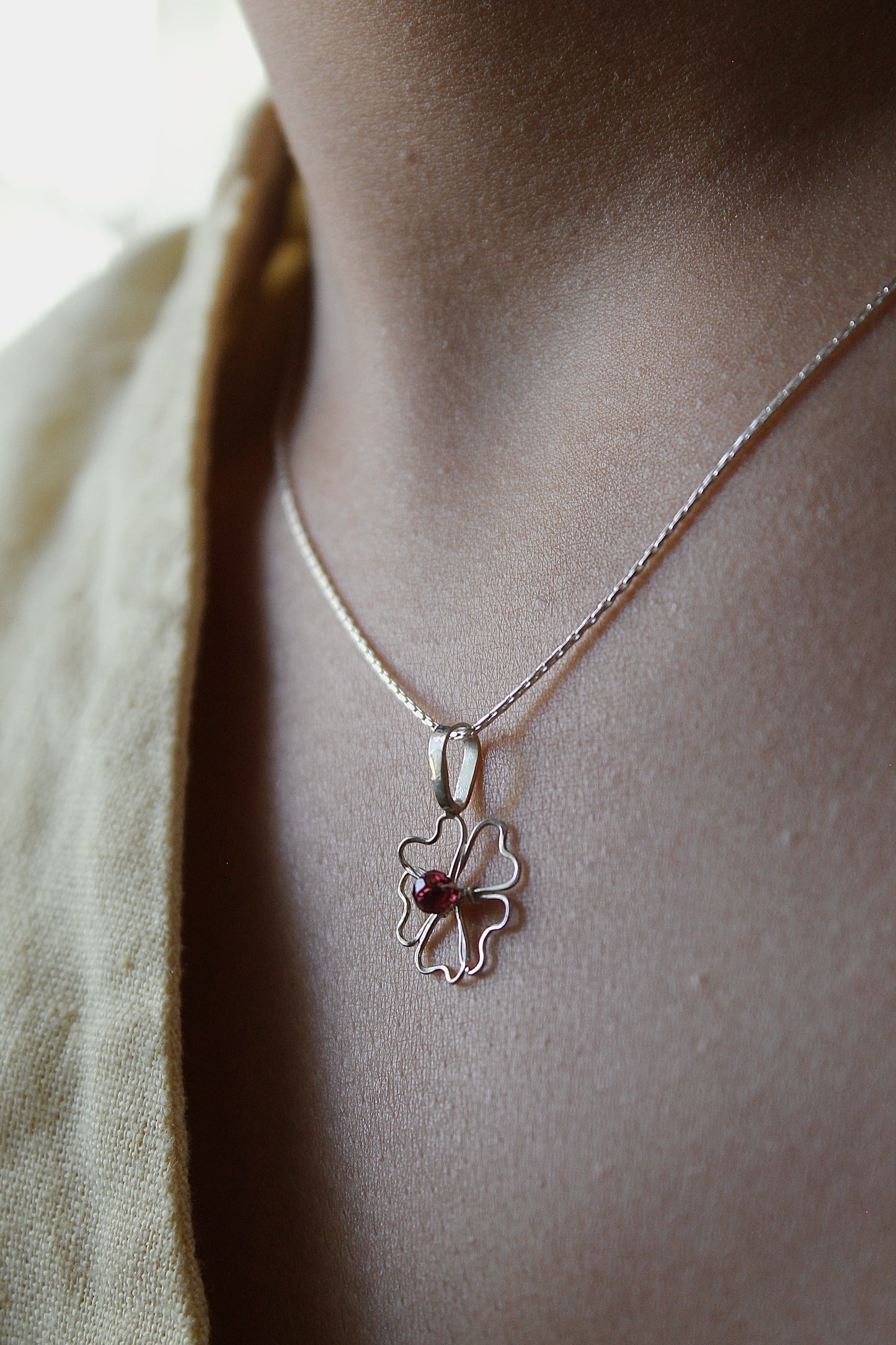 PHLOX PENDANT NECKLACE - STERLING SILVER