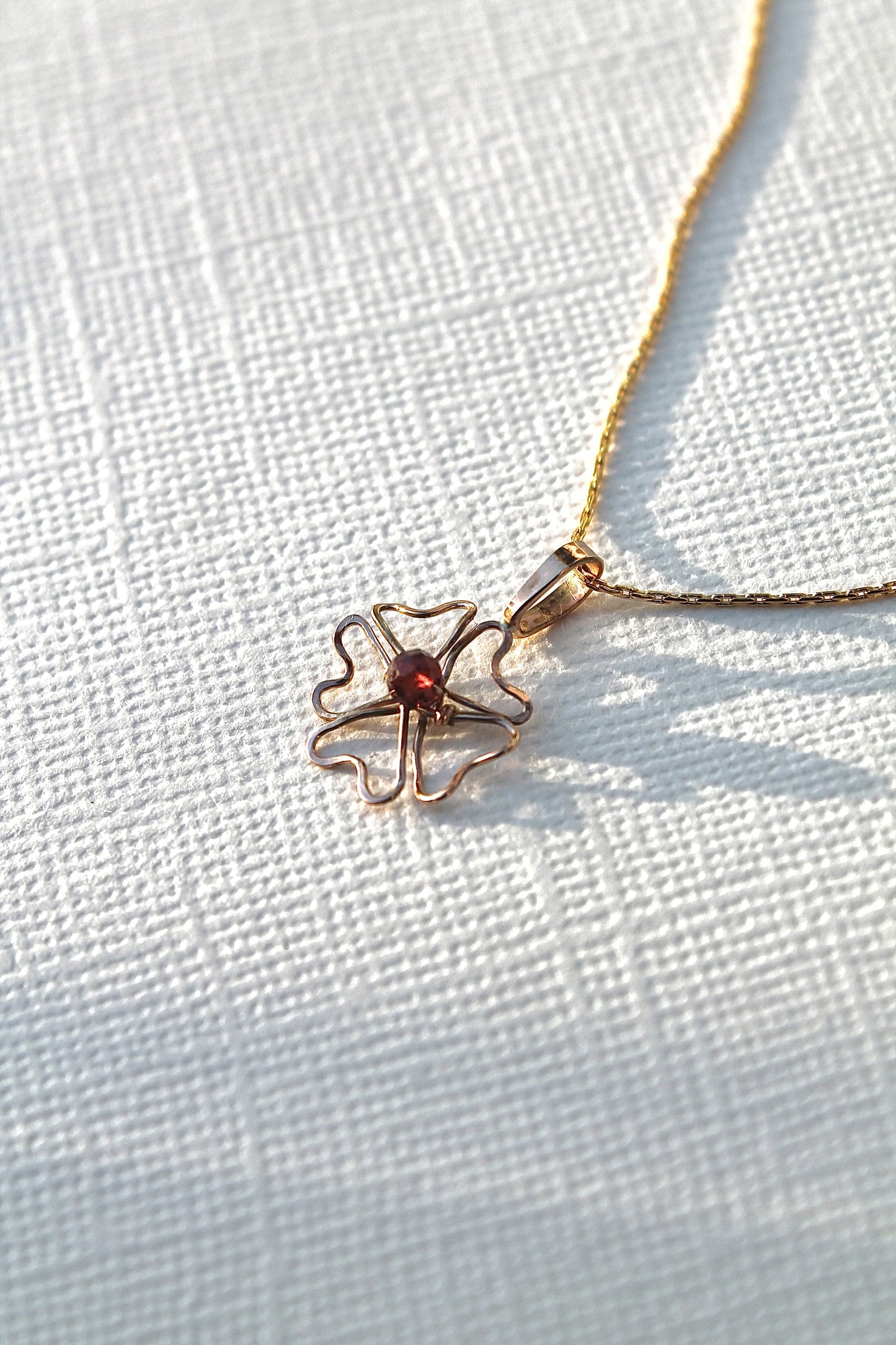 PHLOX PENDANT NECKLACE - 14K GOLD FILLED