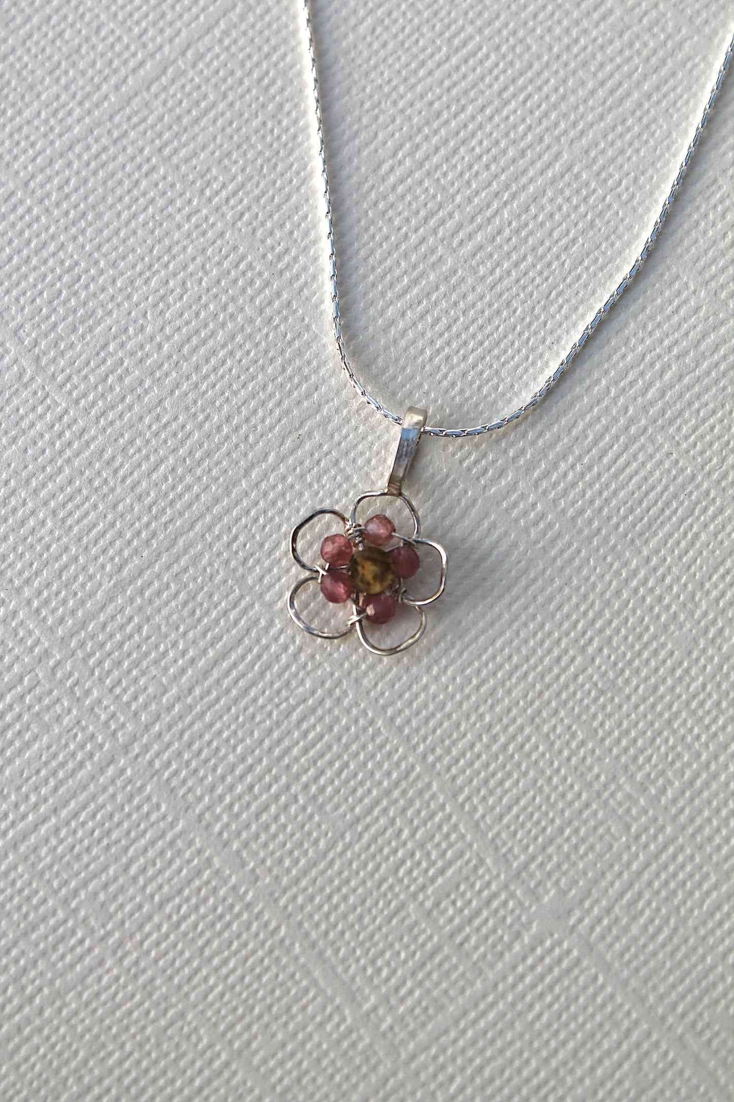 HAWTHORN PENDANT NECKLACE - STERLING SILVER