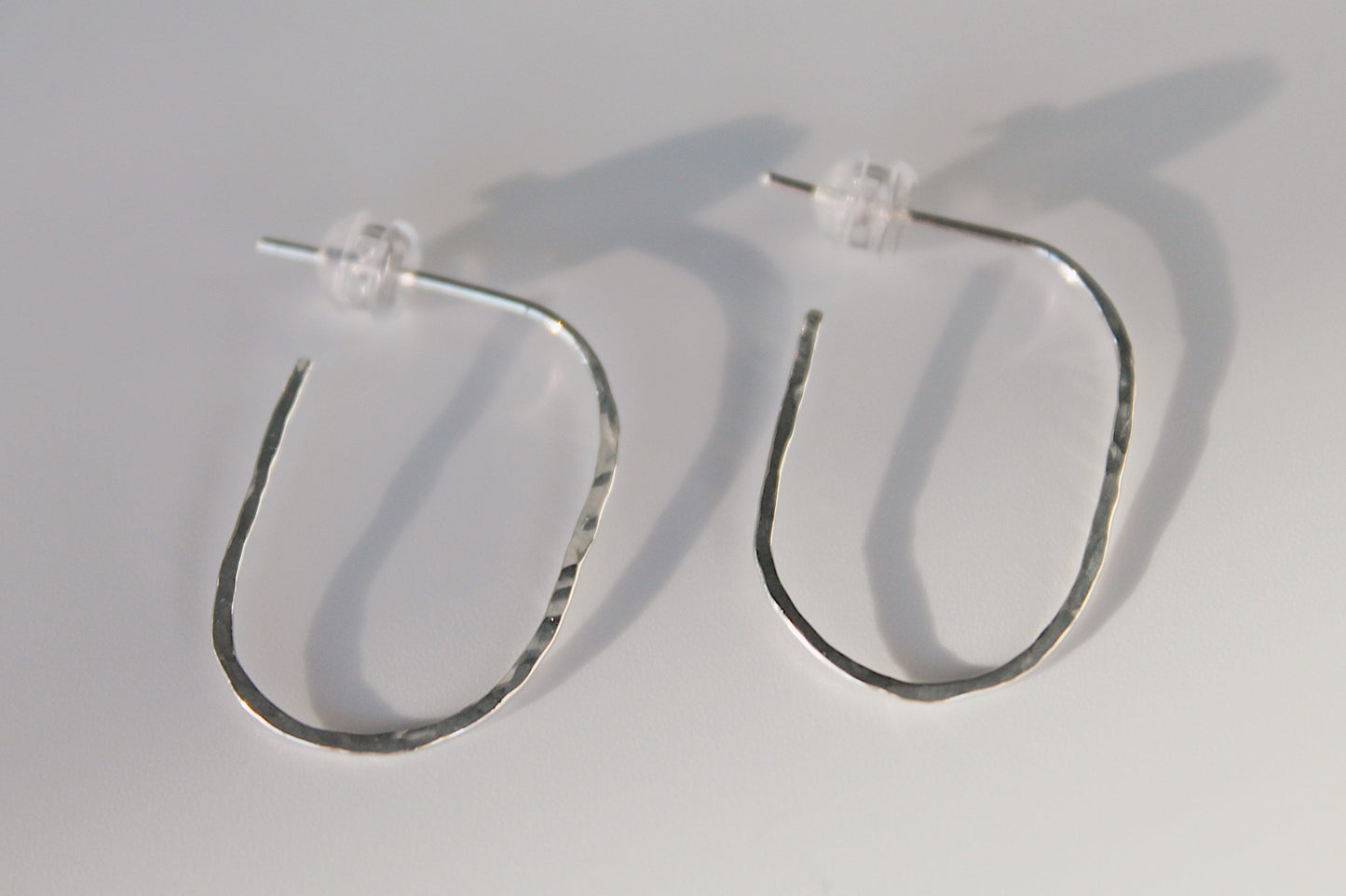 Darby Midi Hammered Hoops