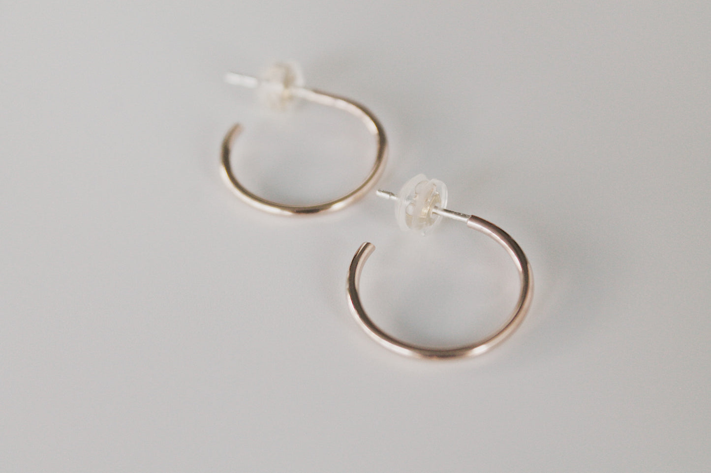 Scarlett Round Hoops