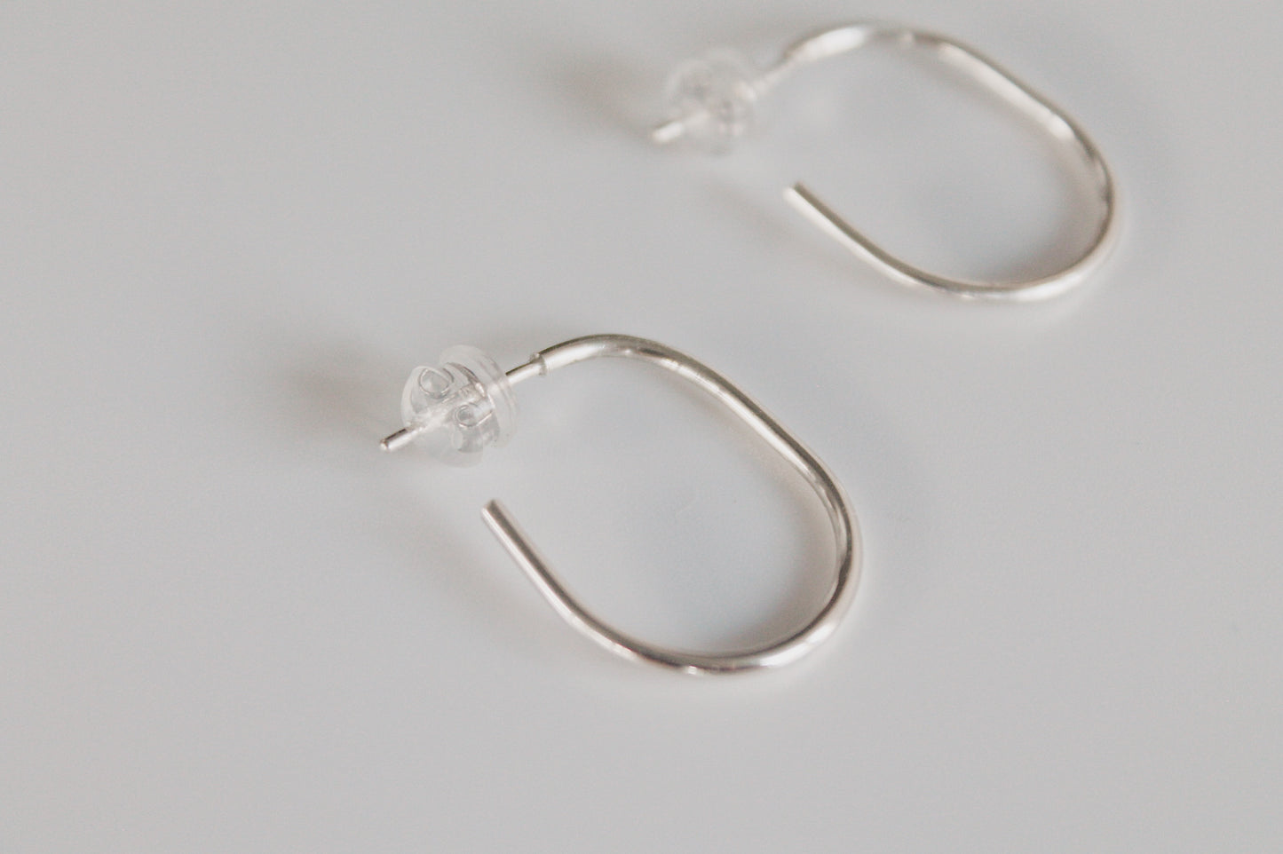 Sloane Oval Hoops