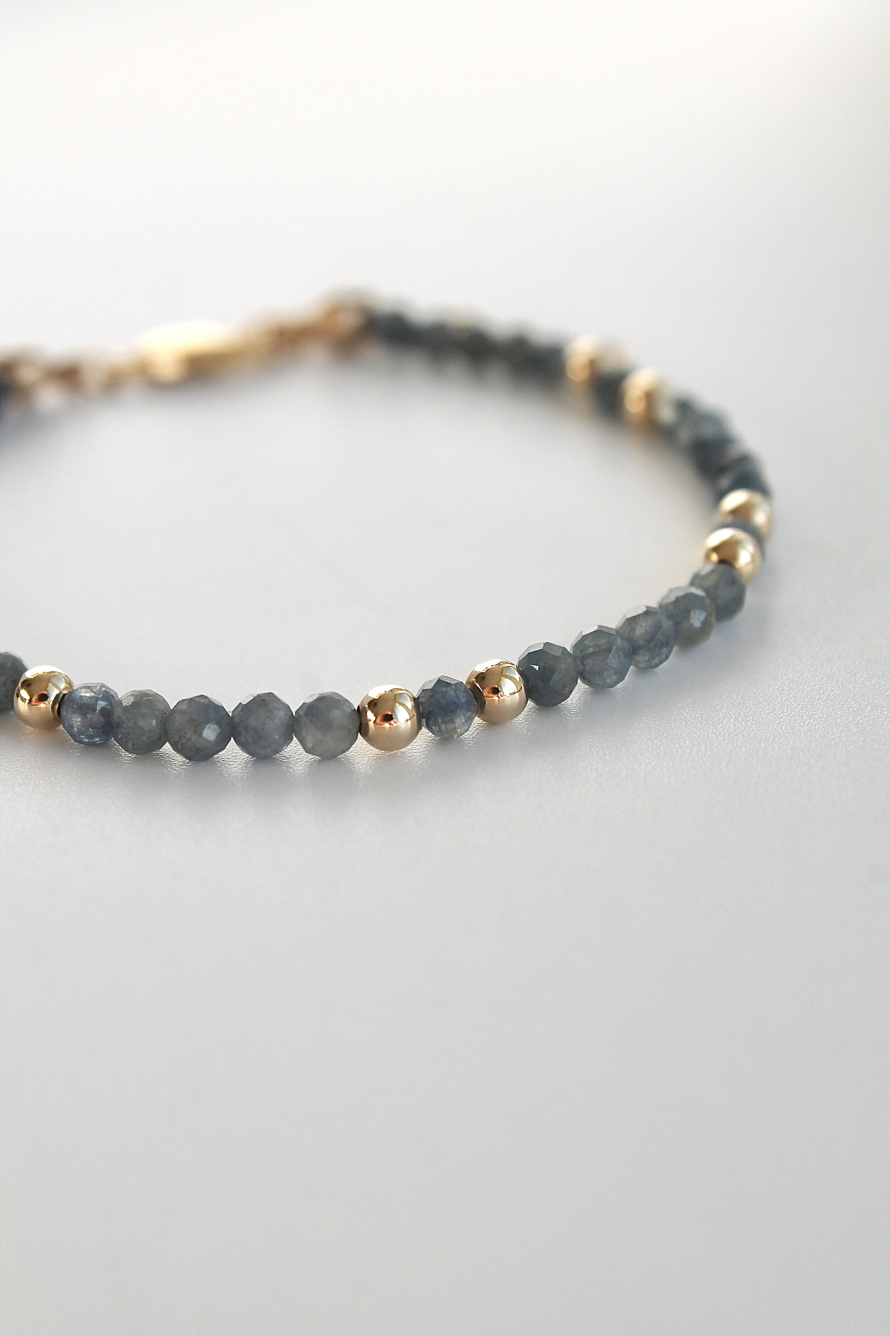 Serenity Bracelet (Sapphire)