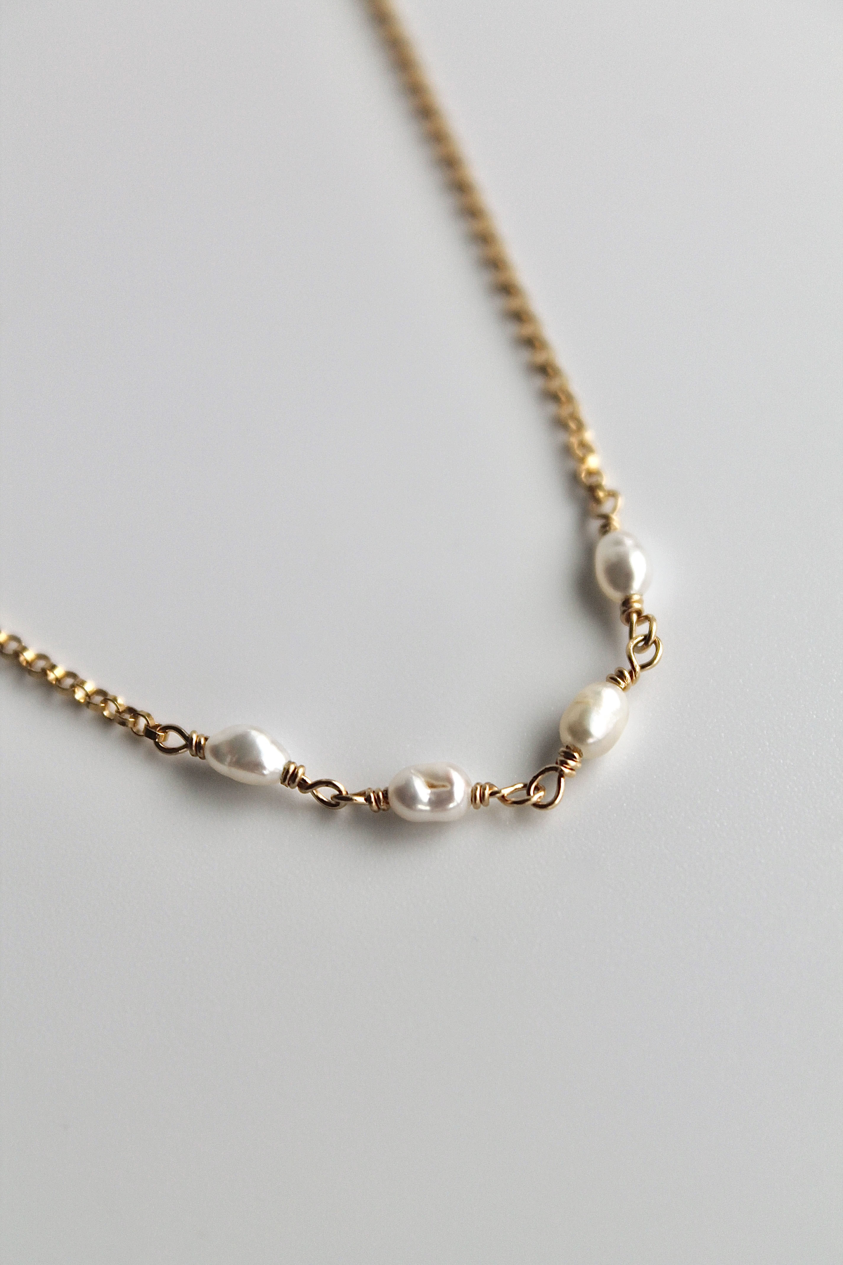 Collar con barra de piedra natal - Perla de agua dulce (junio) - Pureza