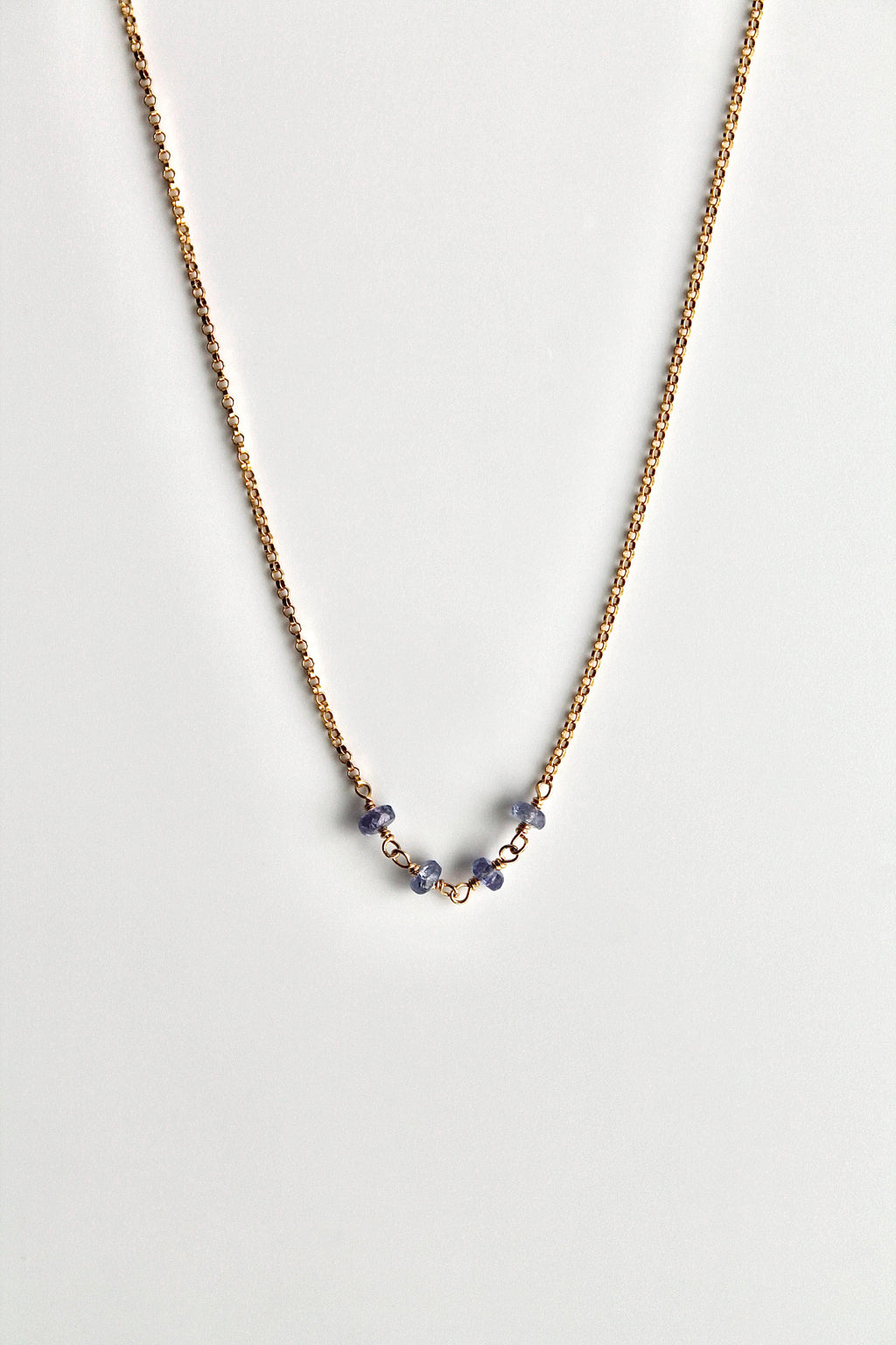 Collar con barra de piedra natal - Tanzanita (diciembre) - Iluminación