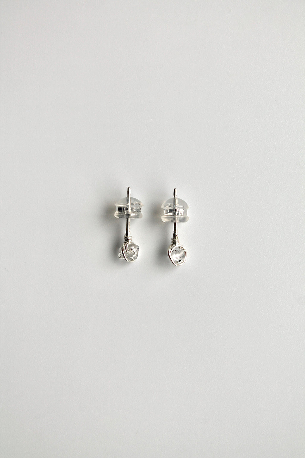 Pendientes con piedra de nacimiento - Diamante Herkimer (abril) - Conexión Divina