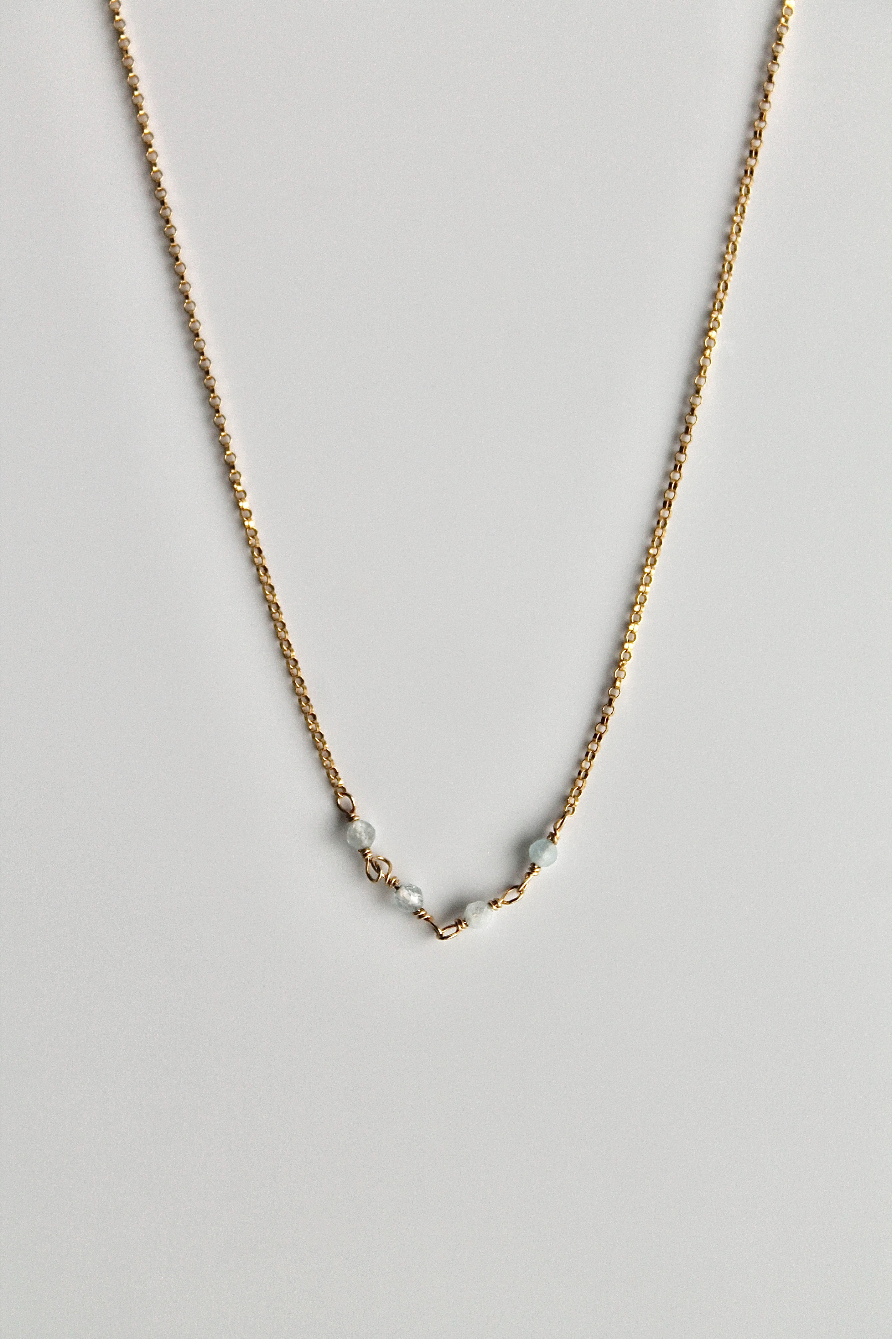 Collier barrette pierre de naissance - Aigue-marine (mars) - Profondeur émotionnelle