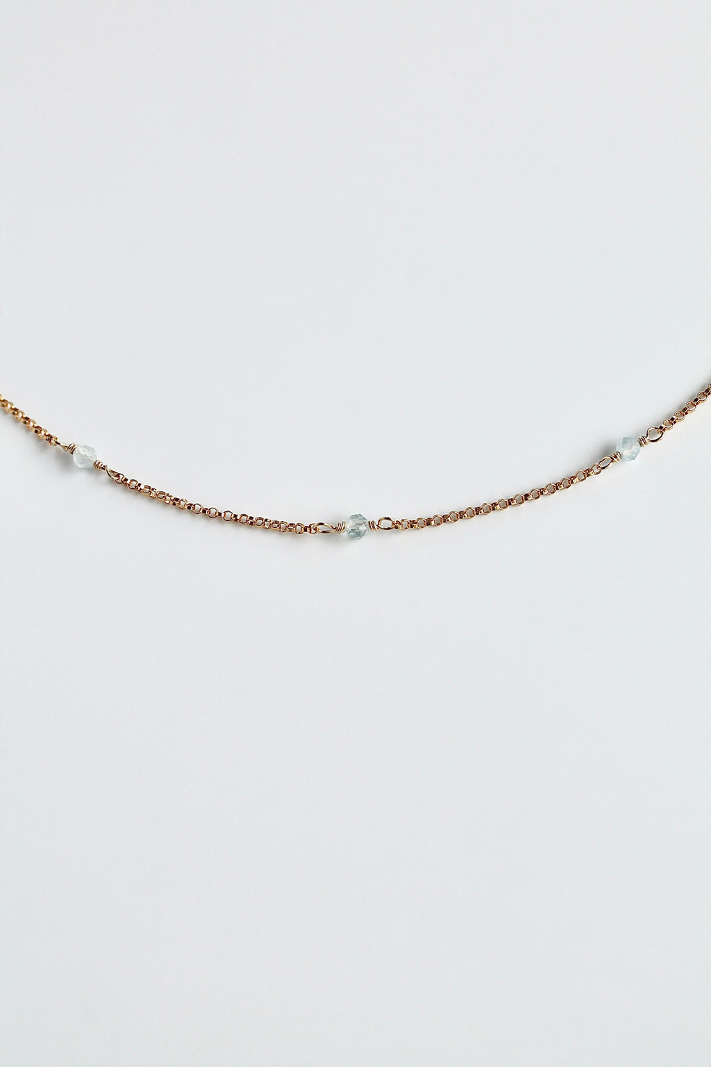 Bracelet multi-pierres de naissance - Aigue-marine (mars) - Profondeur émotionnelle