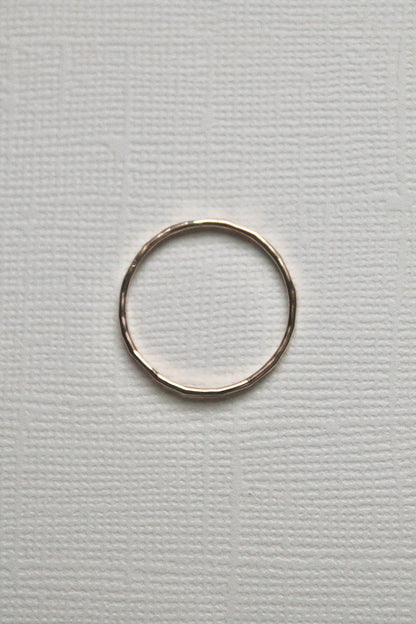 HAMMERED MINI BAND RING - 14K GOLD FILLED