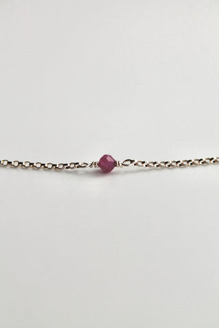 Pulsera con múltiples piedras de nacimiento: Rubí (julio) - Pasión
