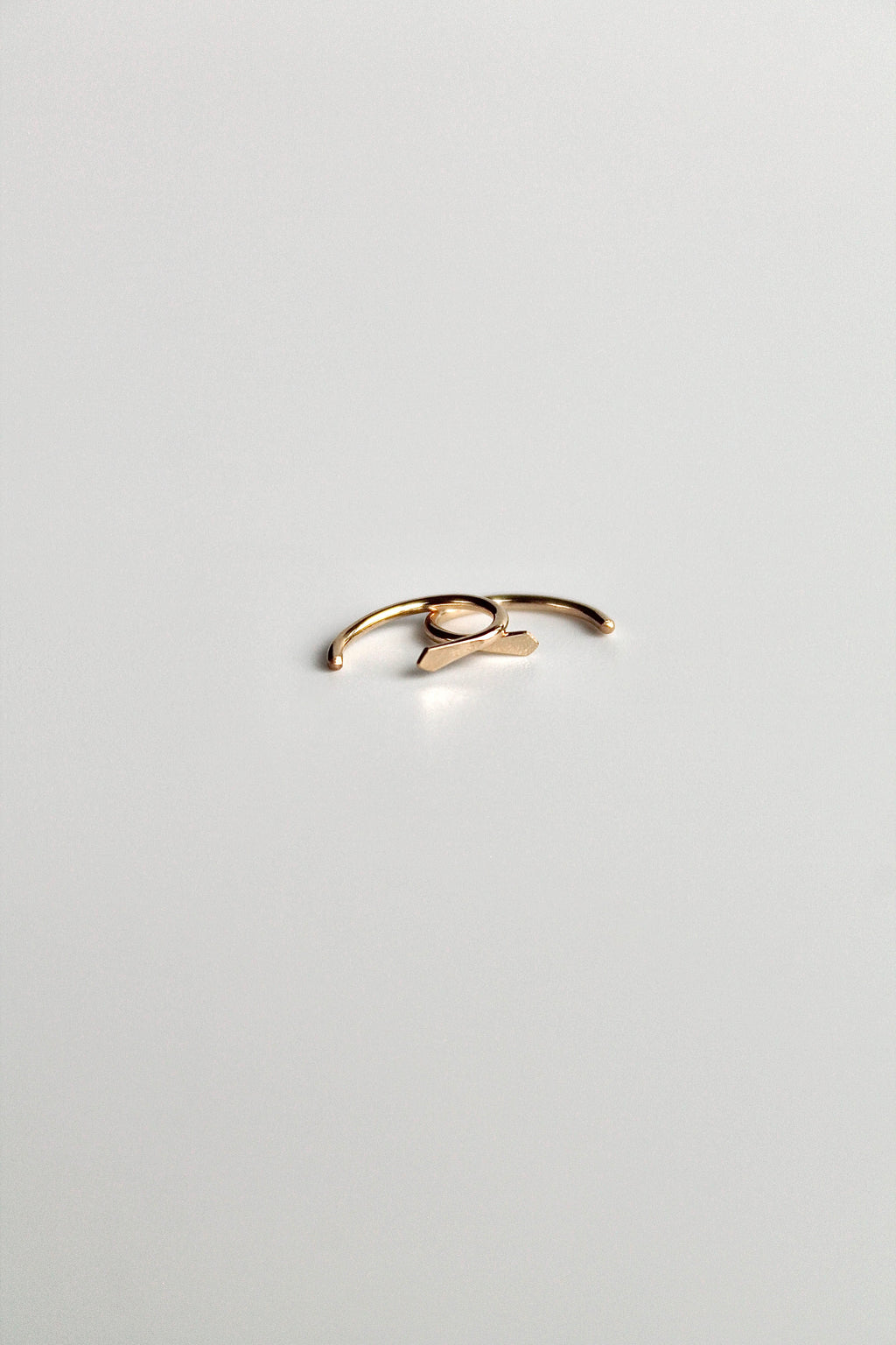 Clous dormeurs martelés