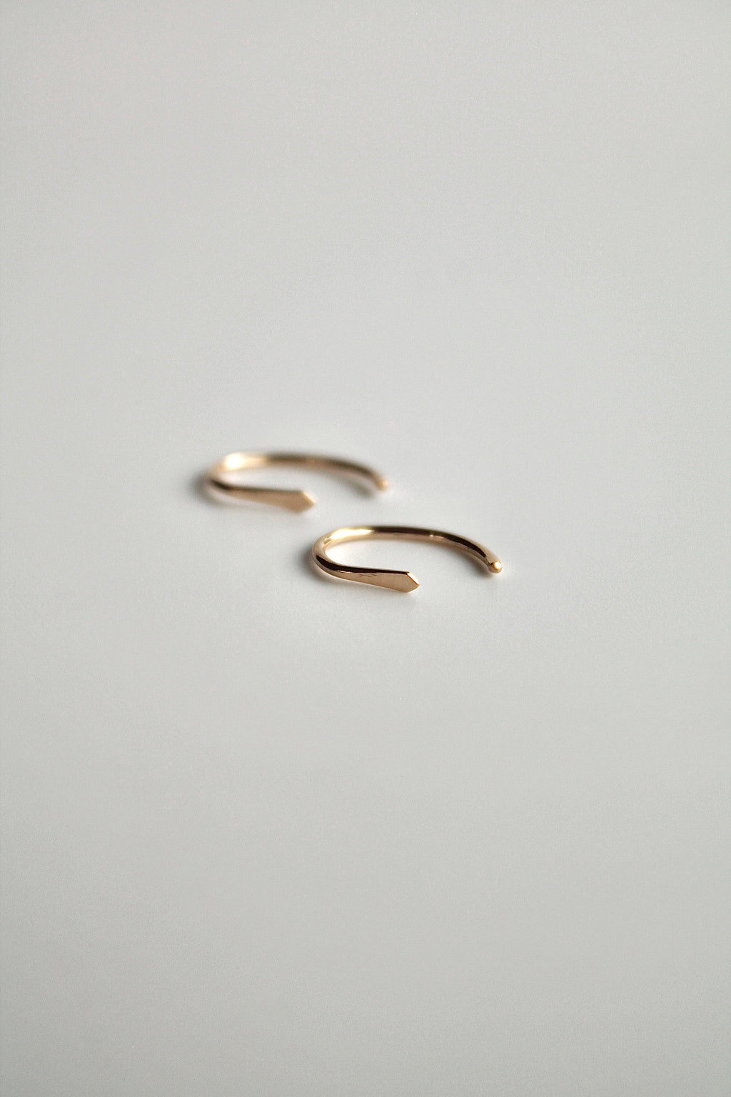 Clous dormeurs martelés