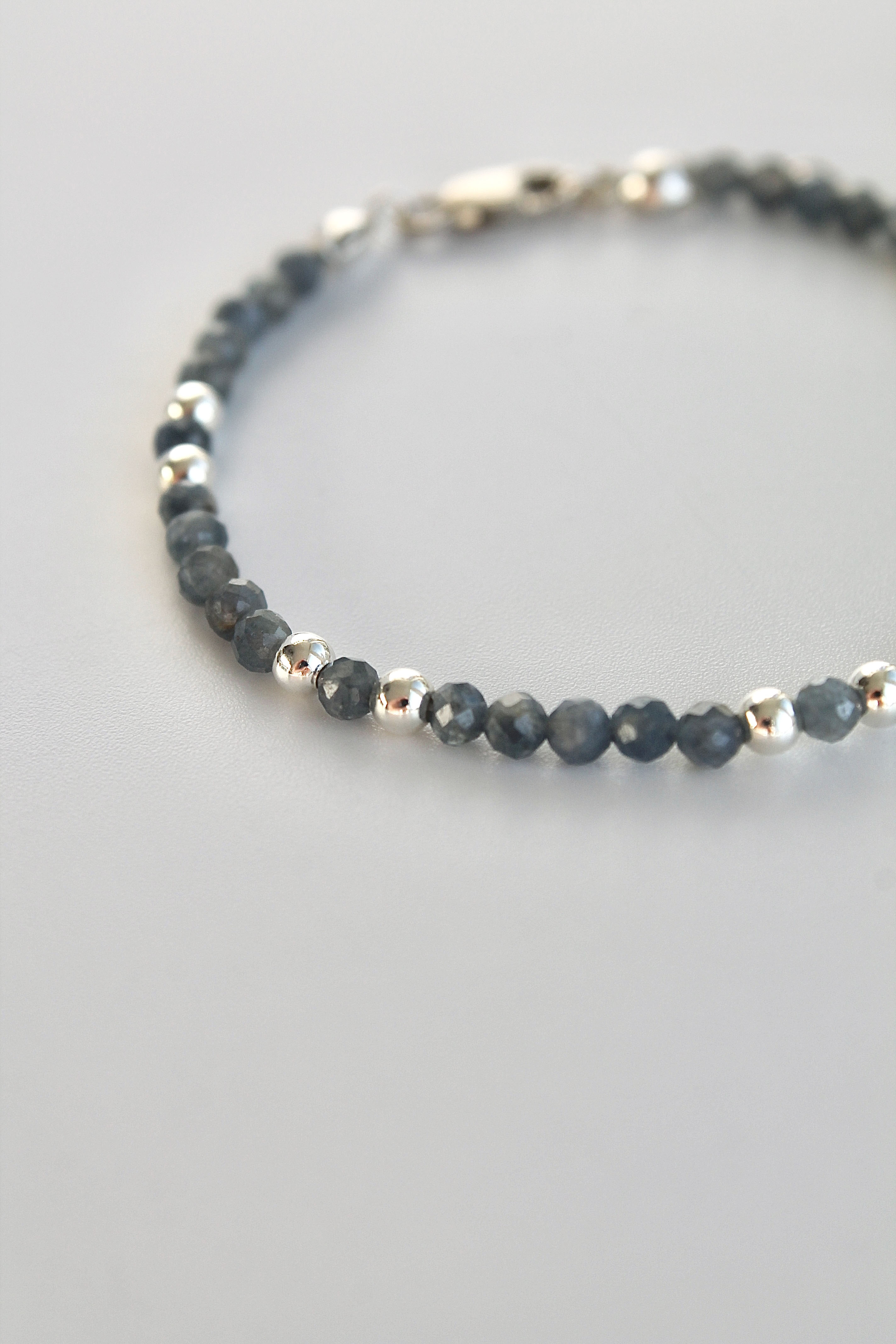 Serenity Bracelet (Sapphire)