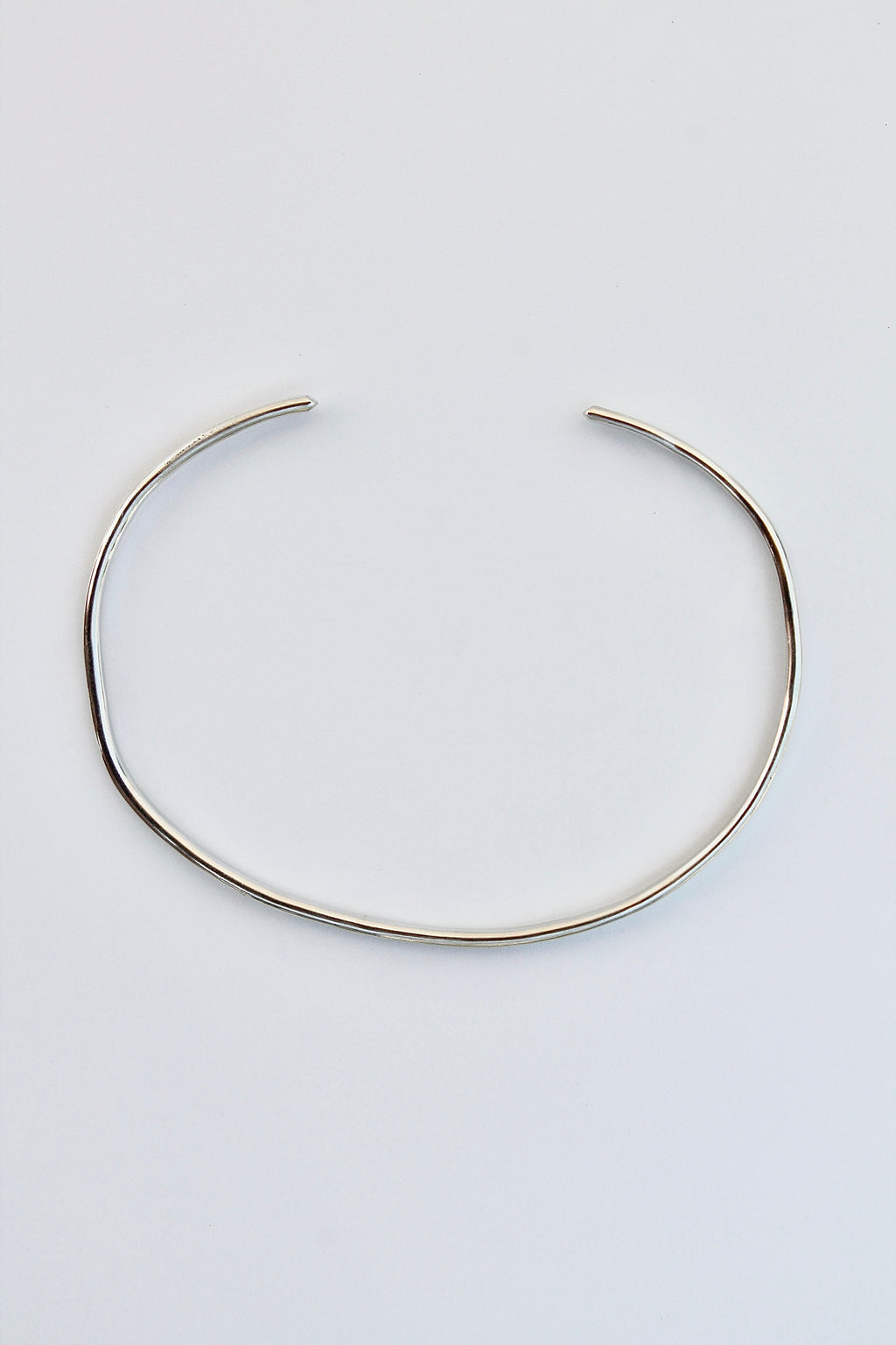 Brazalete abierto martillado