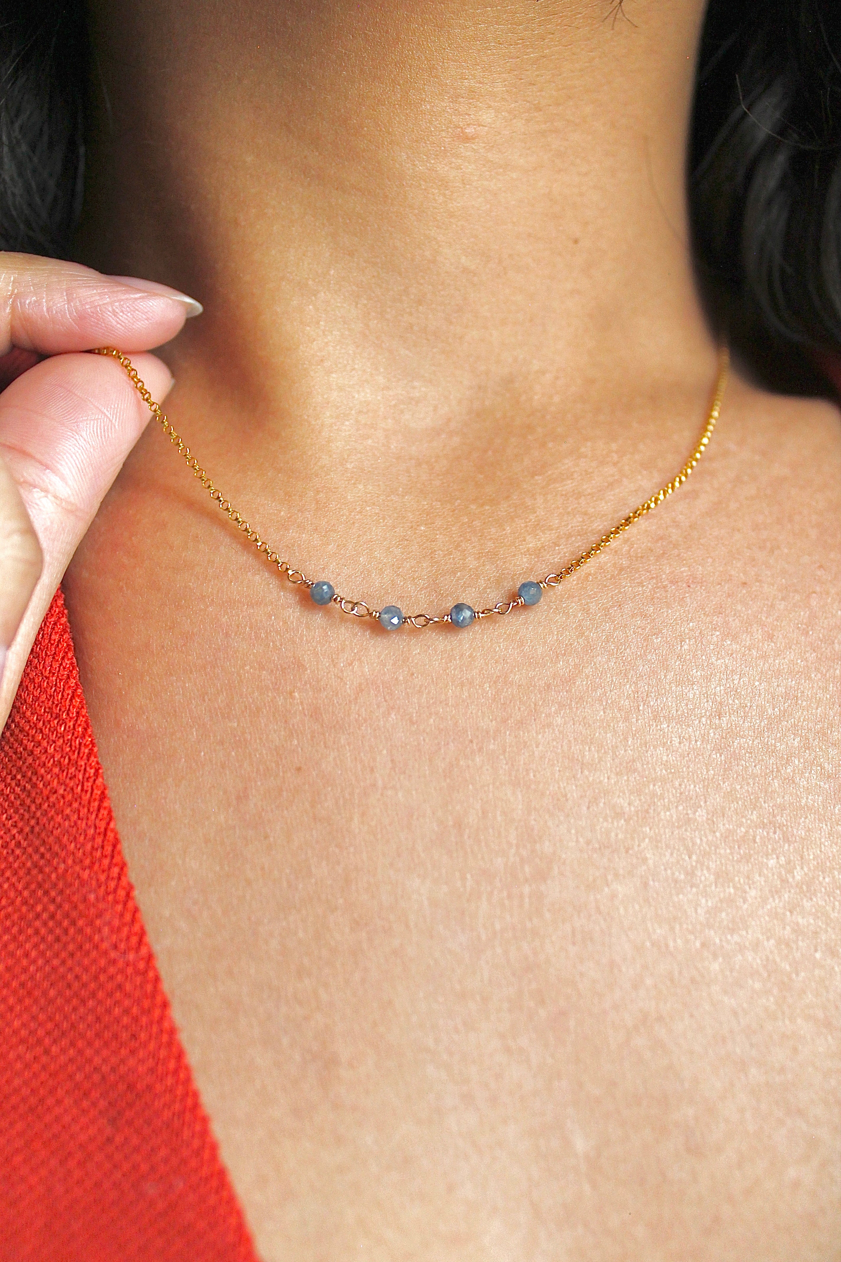 Collar con barra de piedra natal: Zafiro (septiembre) - Wisdom