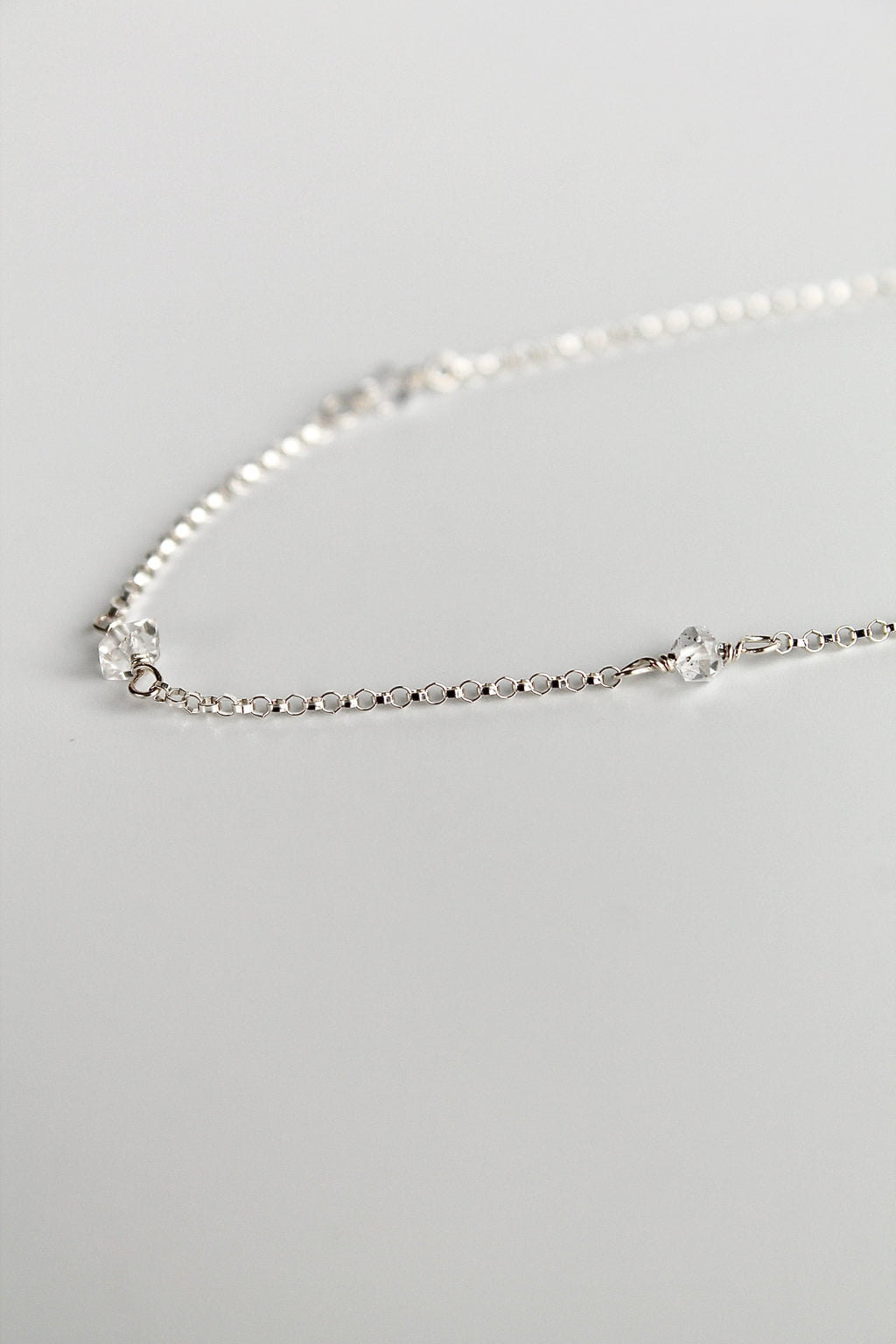 Bracelet multi-pierres de naissance - Diamant Herkimer (avril) - Lien Divin