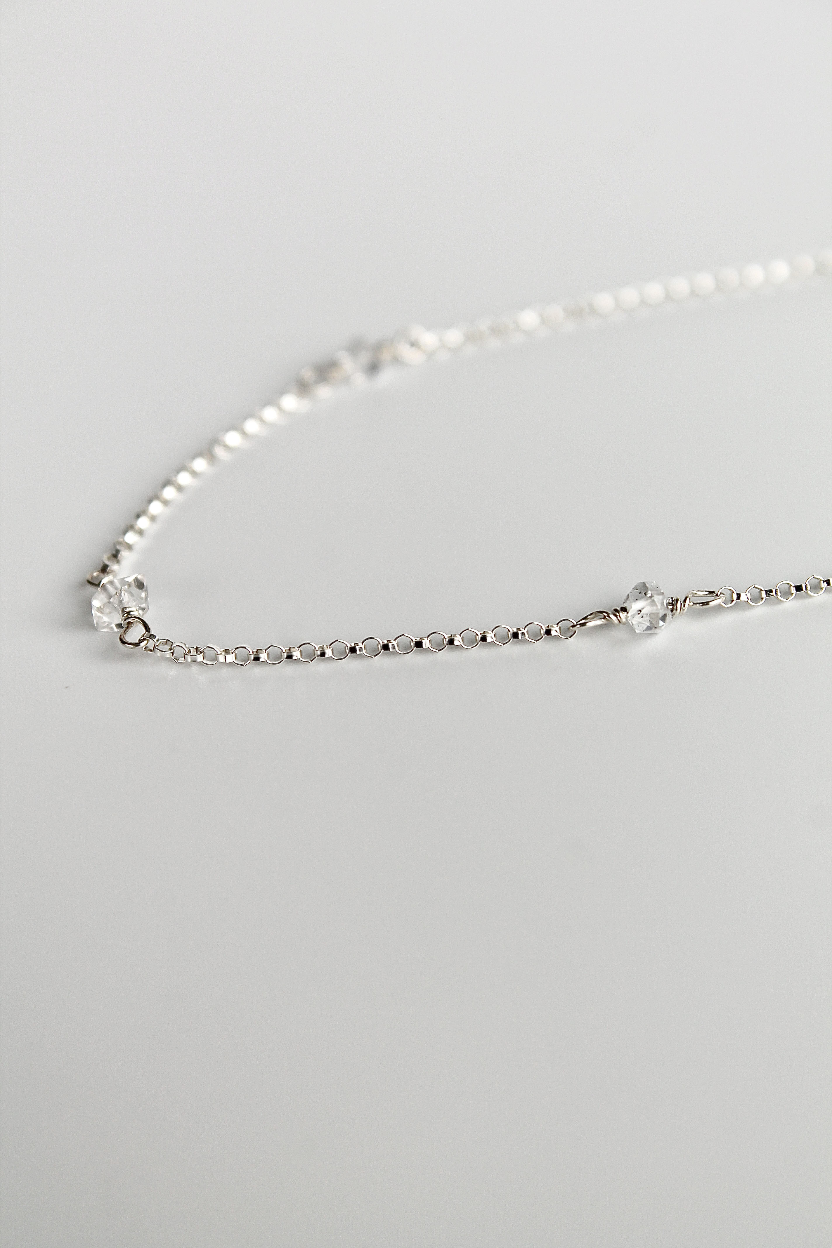 Bracelet multi-pierres de naissance - Diamant Herkimer (avril) - Lien Divin