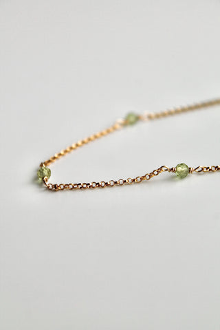 Pulsera con múltiples piedras de nacimiento: peridoto (agosto) - Buena fortuna