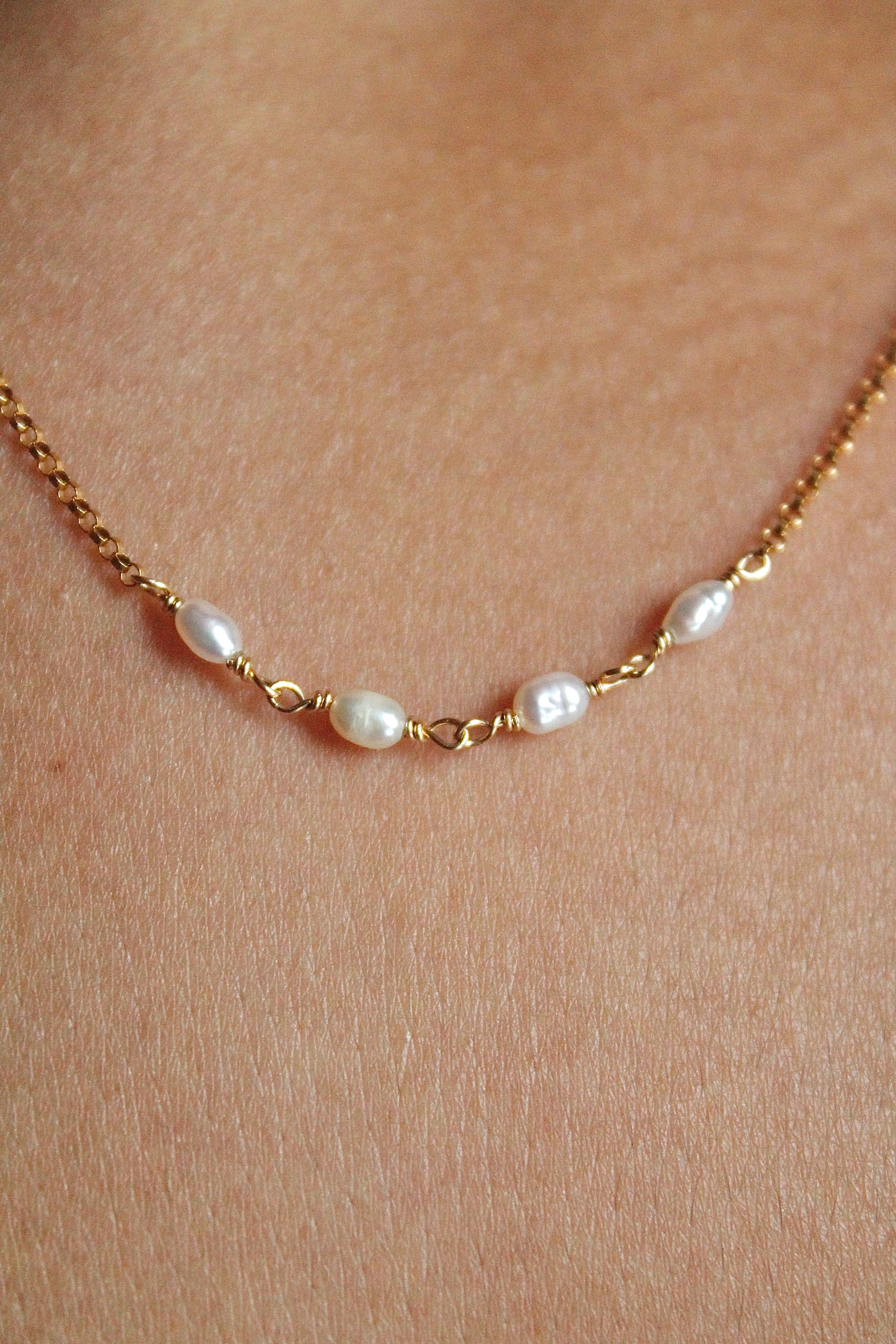 Collar con barra de piedra natal - Perla de agua dulce (junio) - Pureza