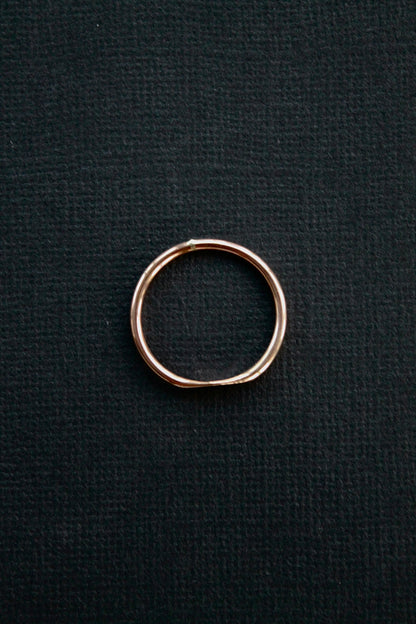 HAMMERED MINI SIGNET RING - 14K GOLD FILLED