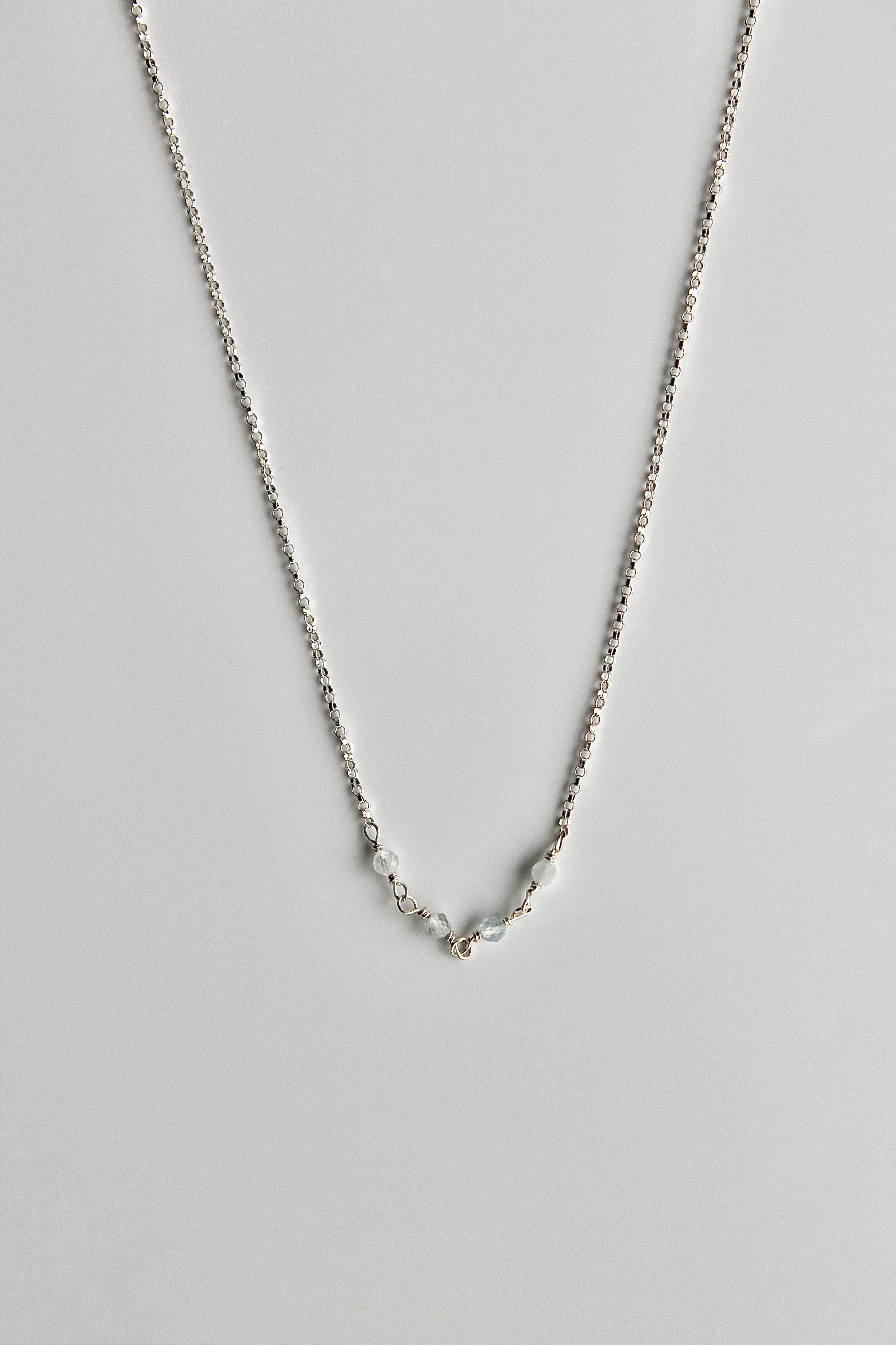 Collier barrette pierre de naissance - Aigue-marine (mars) - Profondeur émotionnelle