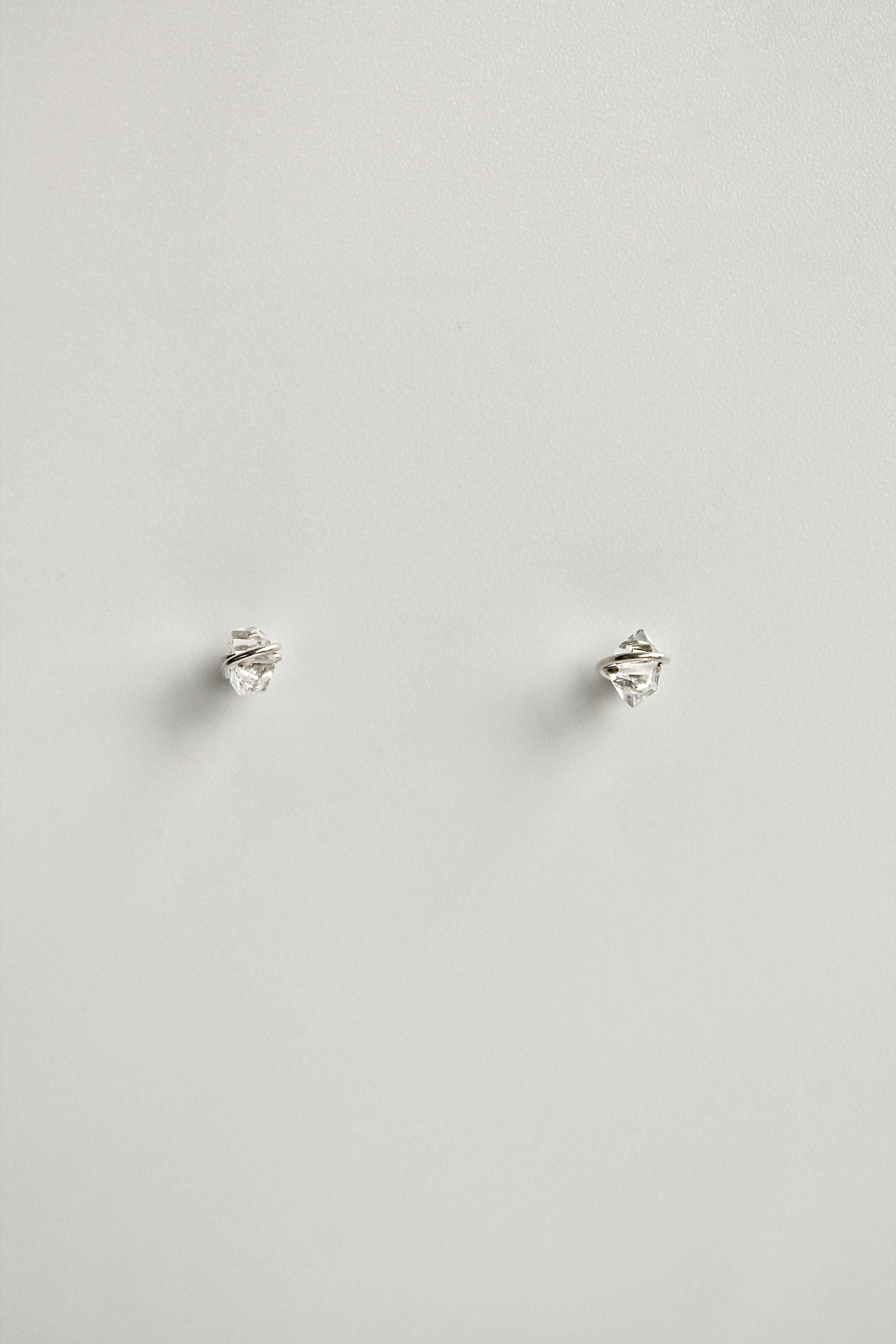 Pendientes con piedra de nacimiento - Diamante Herkimer (abril) - Conexión Divina