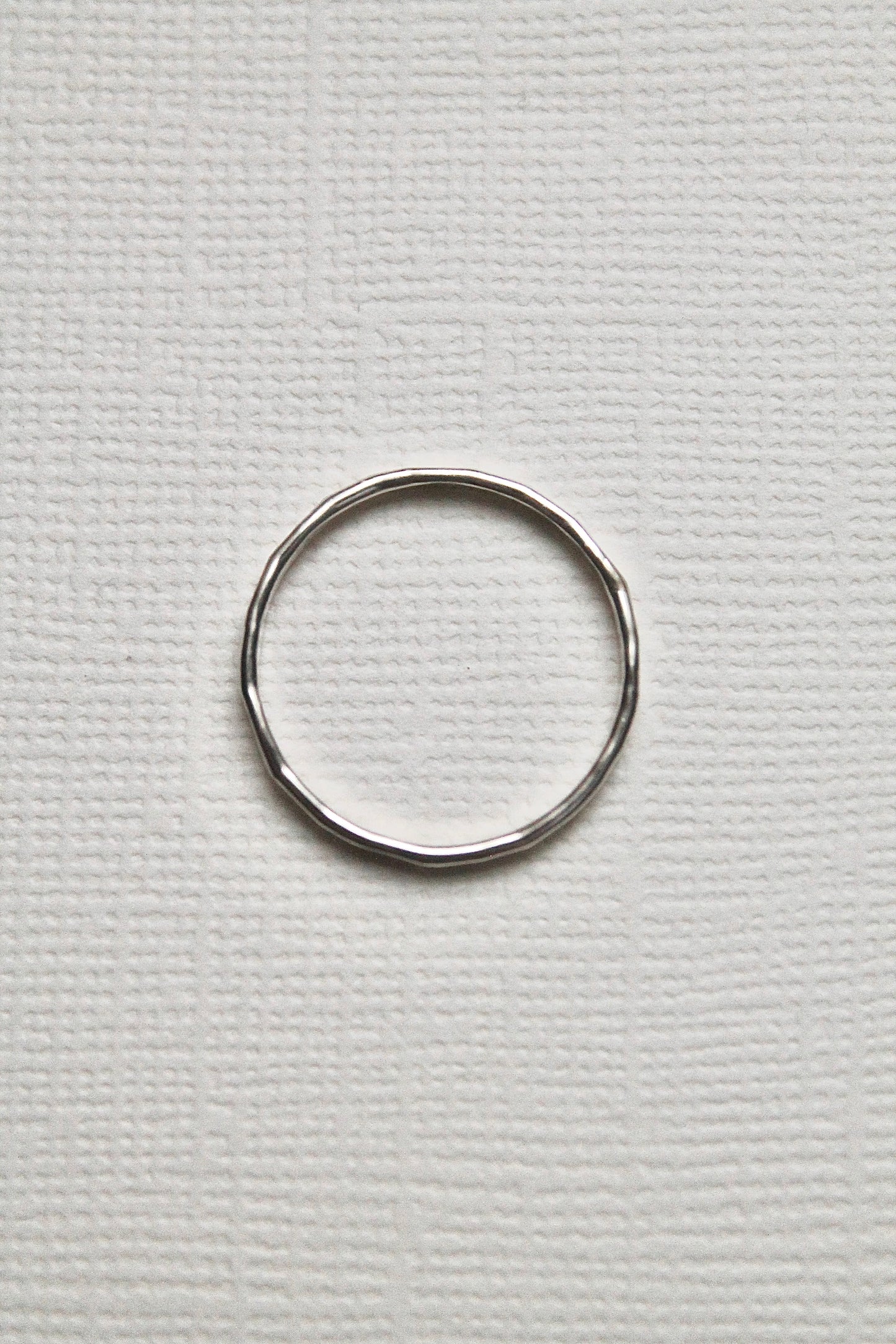 HAMMERED MINI BAND RING - STERLING SILVER