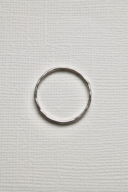 HAMMERED MINI BAND RING - STERLING SILVER