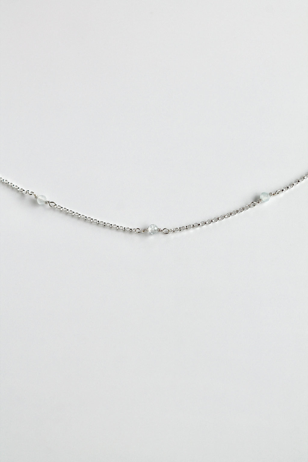 Bracelet multi-pierres de naissance - Aigue-marine (mars) - Profondeur émotionnelle