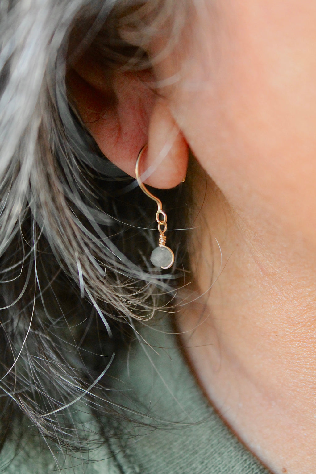 Threader Hoops (Sapphire)