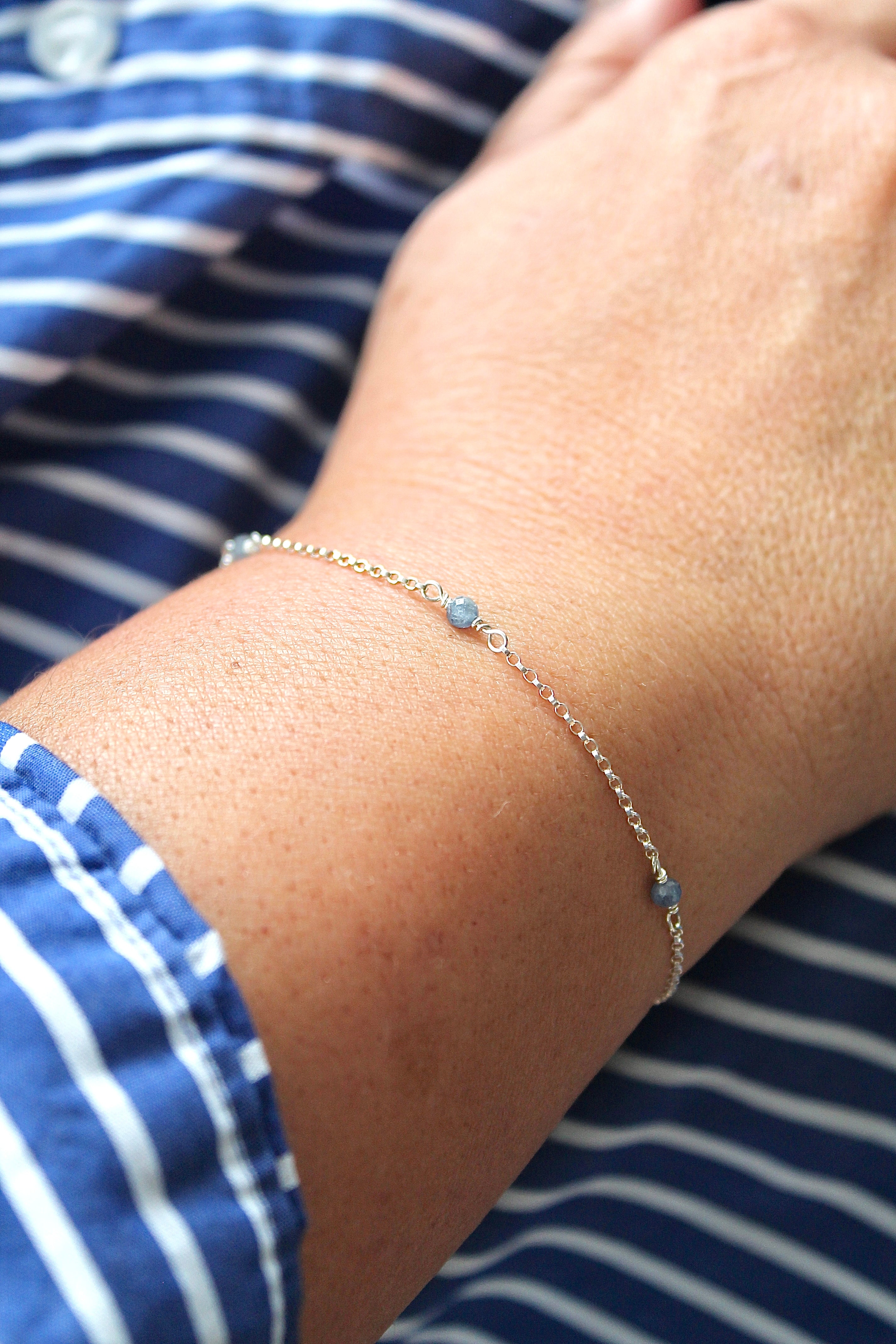 Pulsera con múltiples piedras de nacimiento: Zafiro (septiembre) - Wisdom