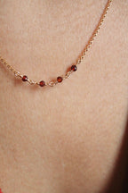 Collar con barra de piedra natal - Granate (enero) - Manifestación