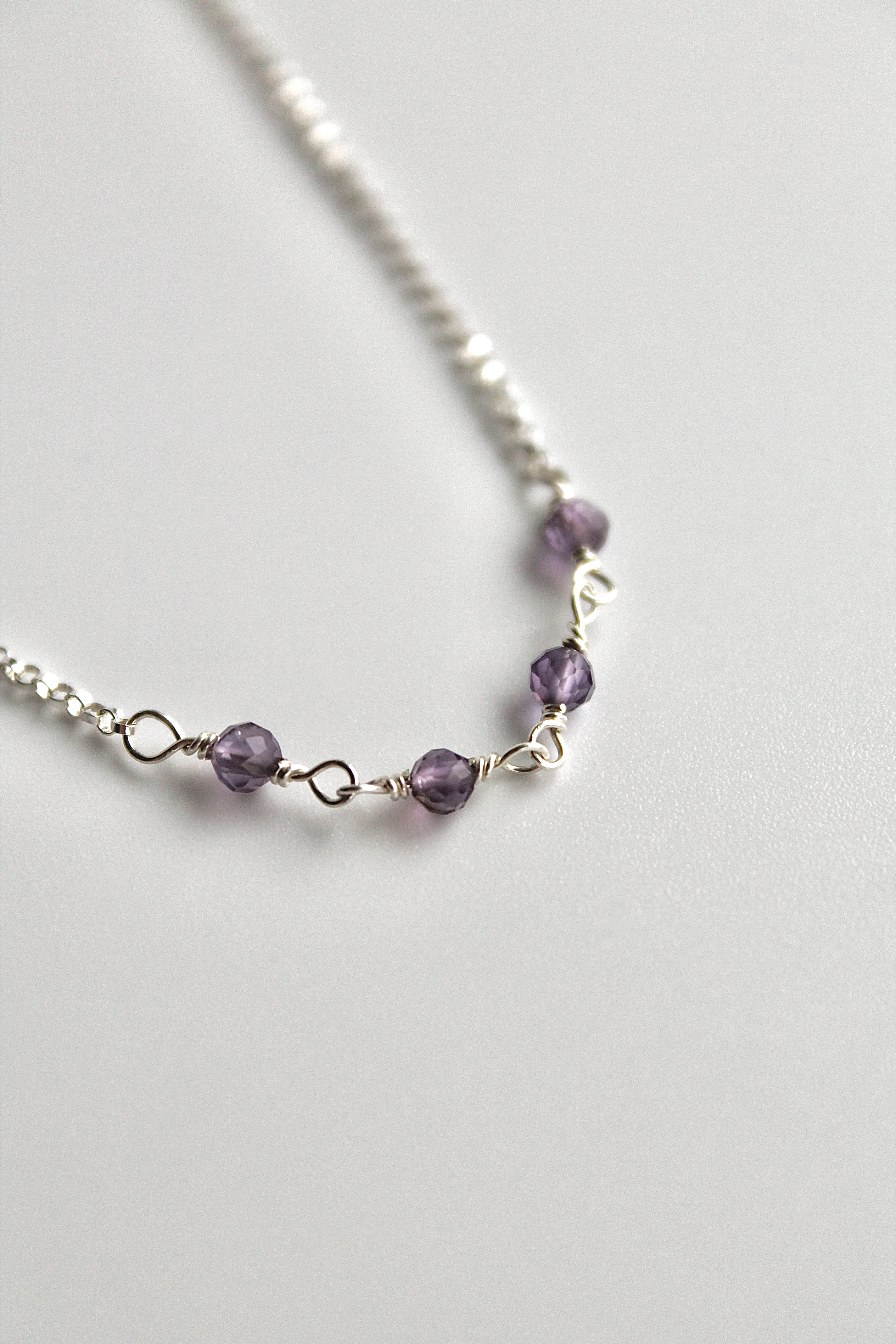 Collar con barra de piedra natal: Amatista (febrero) - Serenity