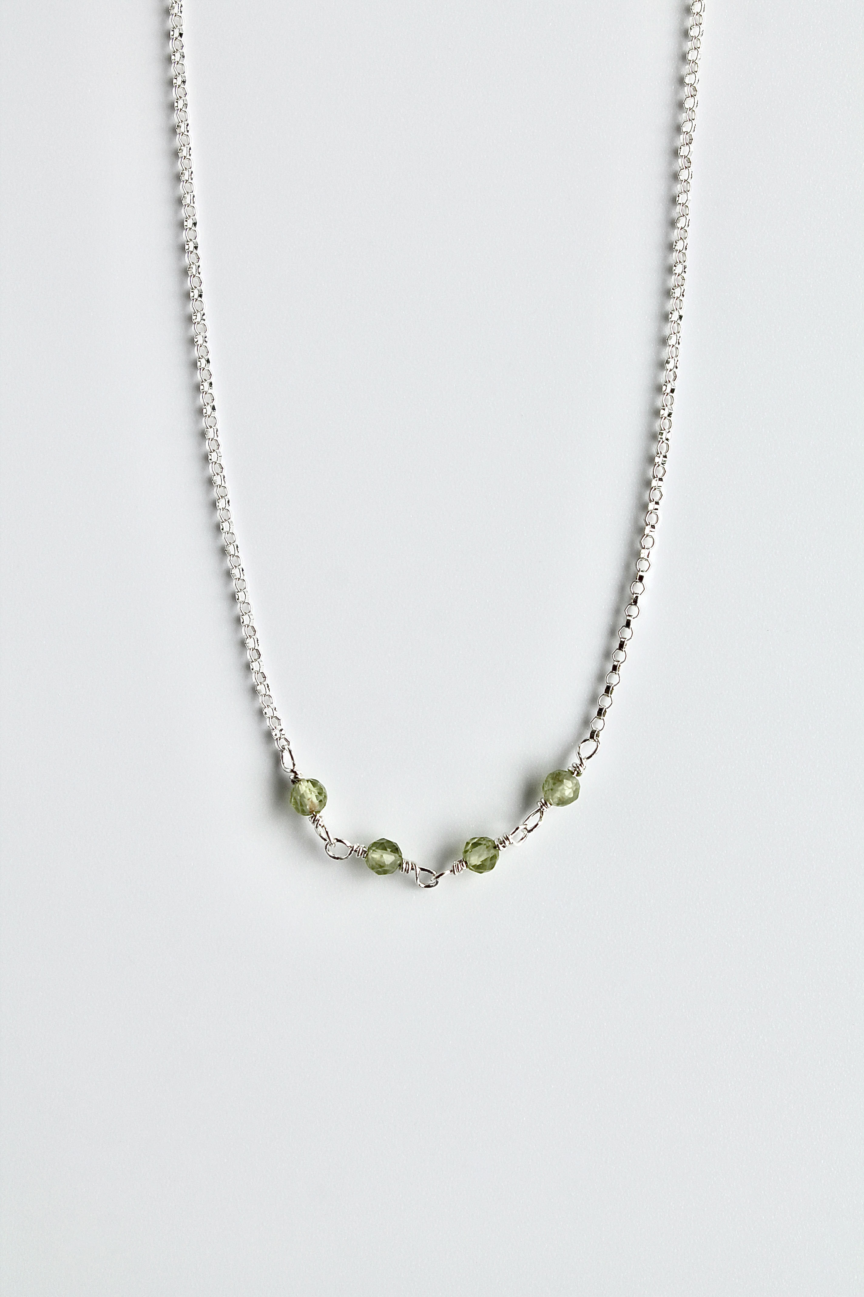 Birthstone Bar Necklace - Peridot (August) - Good Fortune
