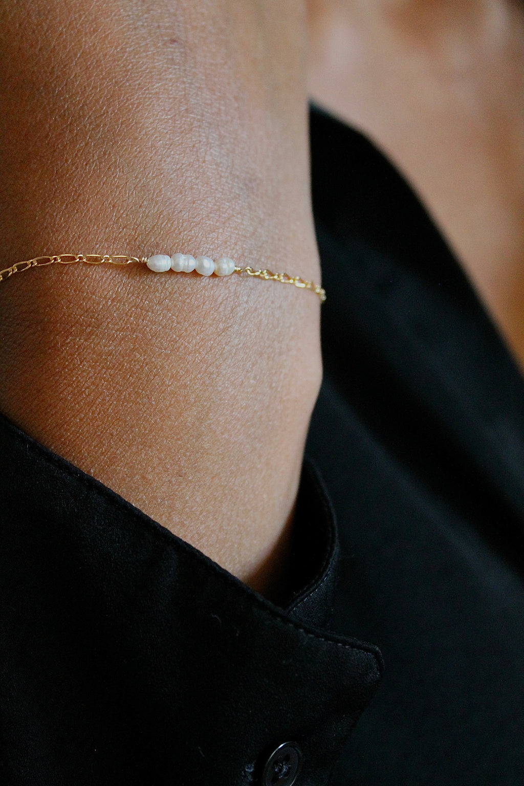 Pearl Bar Chain Bracelet