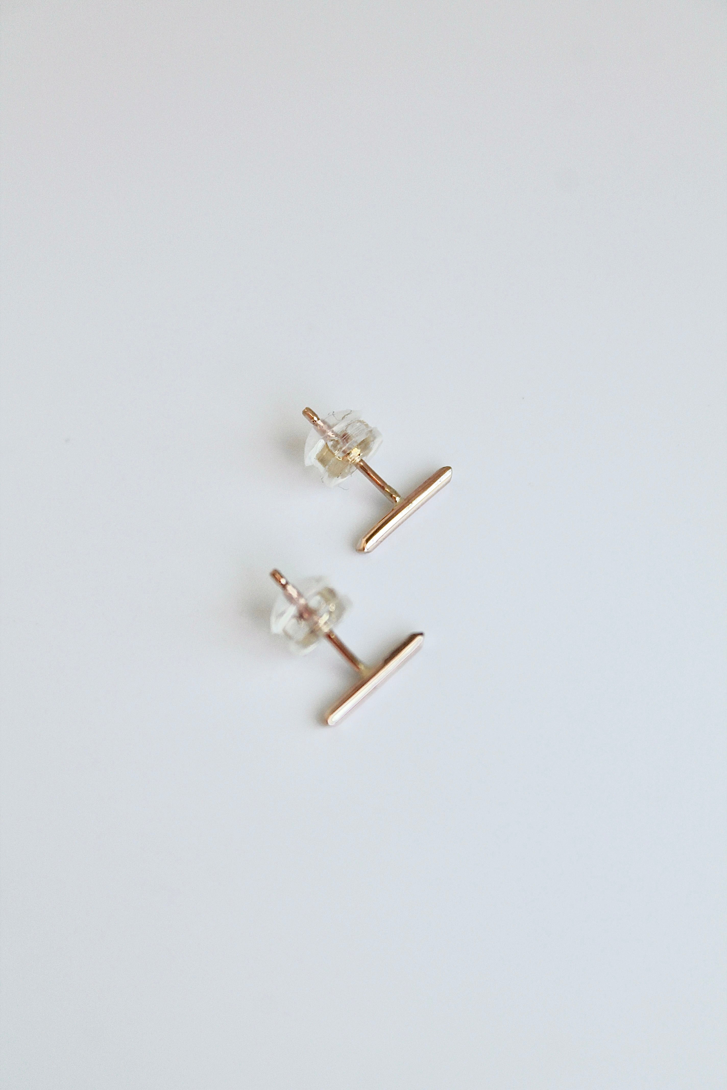 Thin T-Bar Studs