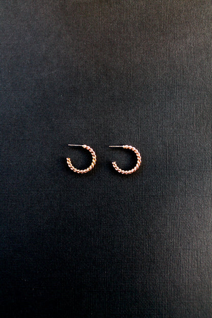 CLASSIC TWISTED CHUNKY HOOPS - 14K GOLD FILLED