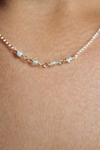 Collar con barra de piedra natal - Aguamarina (marzo) - Profundidad emocional