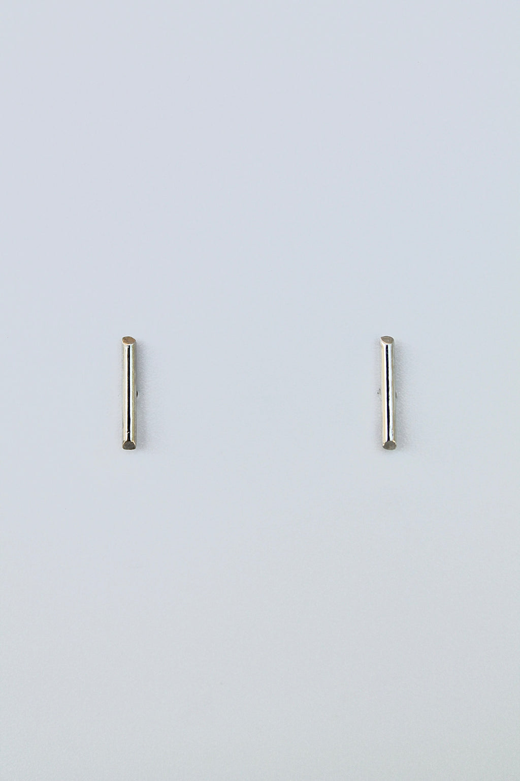 Thin T-Bar Studs