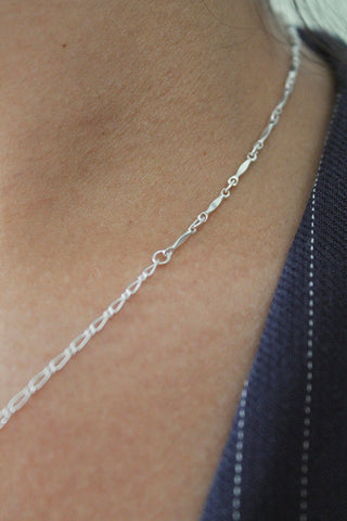 Collar de cadena de patchwork con cierre de palanca