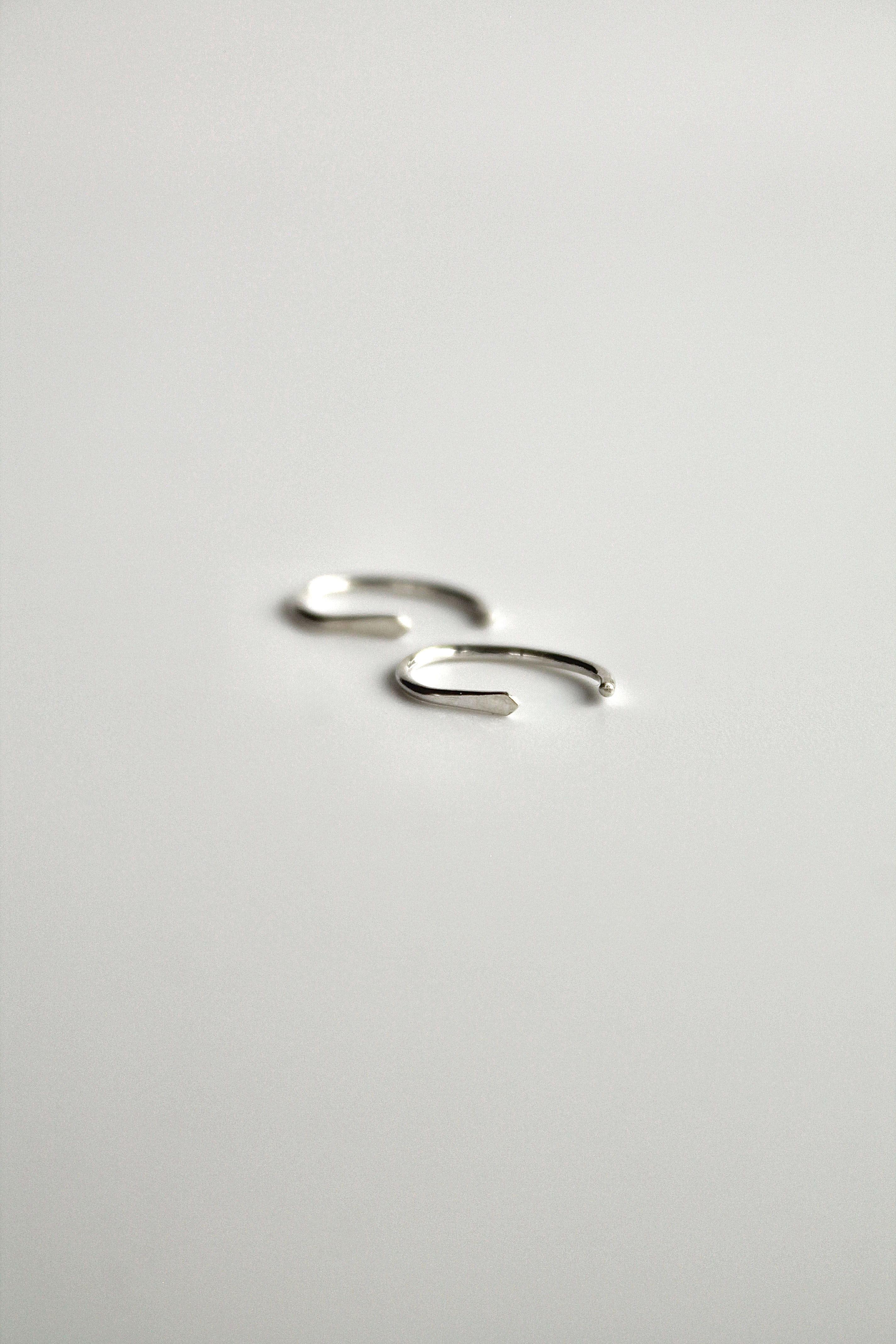 Clous dormeurs martelés