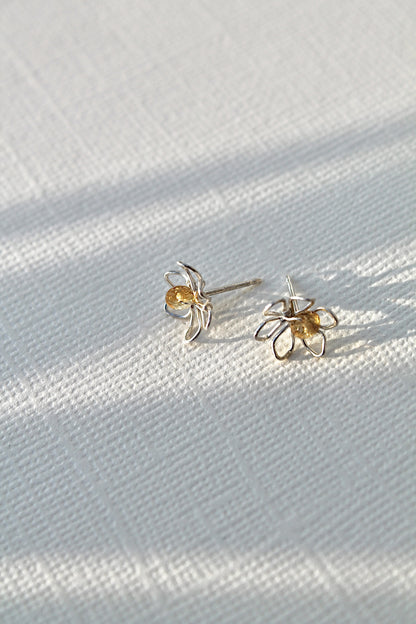 DAFFODIL STUDS - STERLING SILVER
