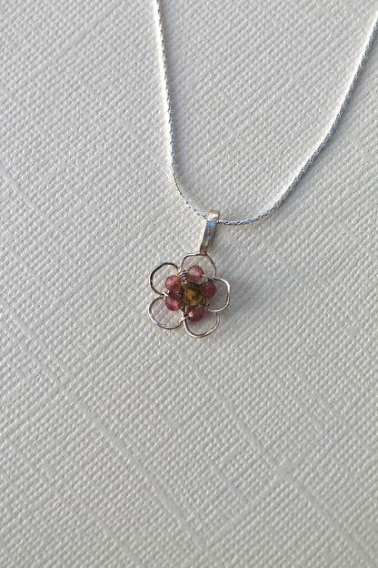 HAWTHORN PENDANT NECKLACE - STERLING SILVER