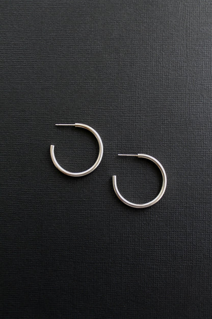 CLASSIC HOOPS (LARGE) - STERLING SILVER