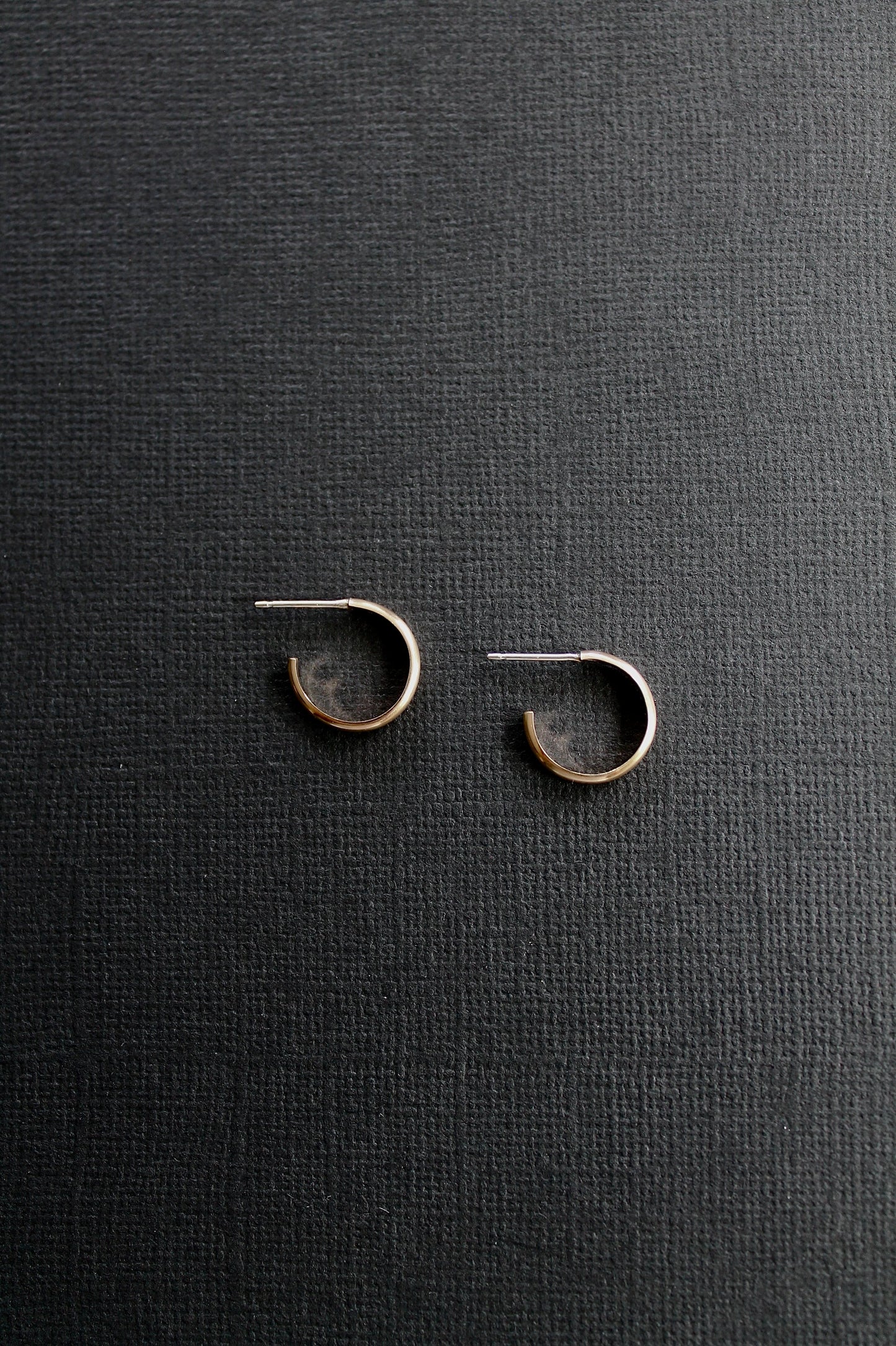 CURVED MINI HOOPS - 14K GOLD FILLED