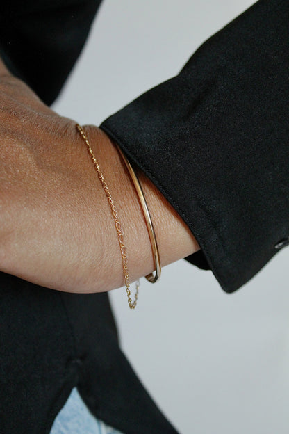 CUFF & CHAIN OPEN BANGLE - 14K GOLD FILLED