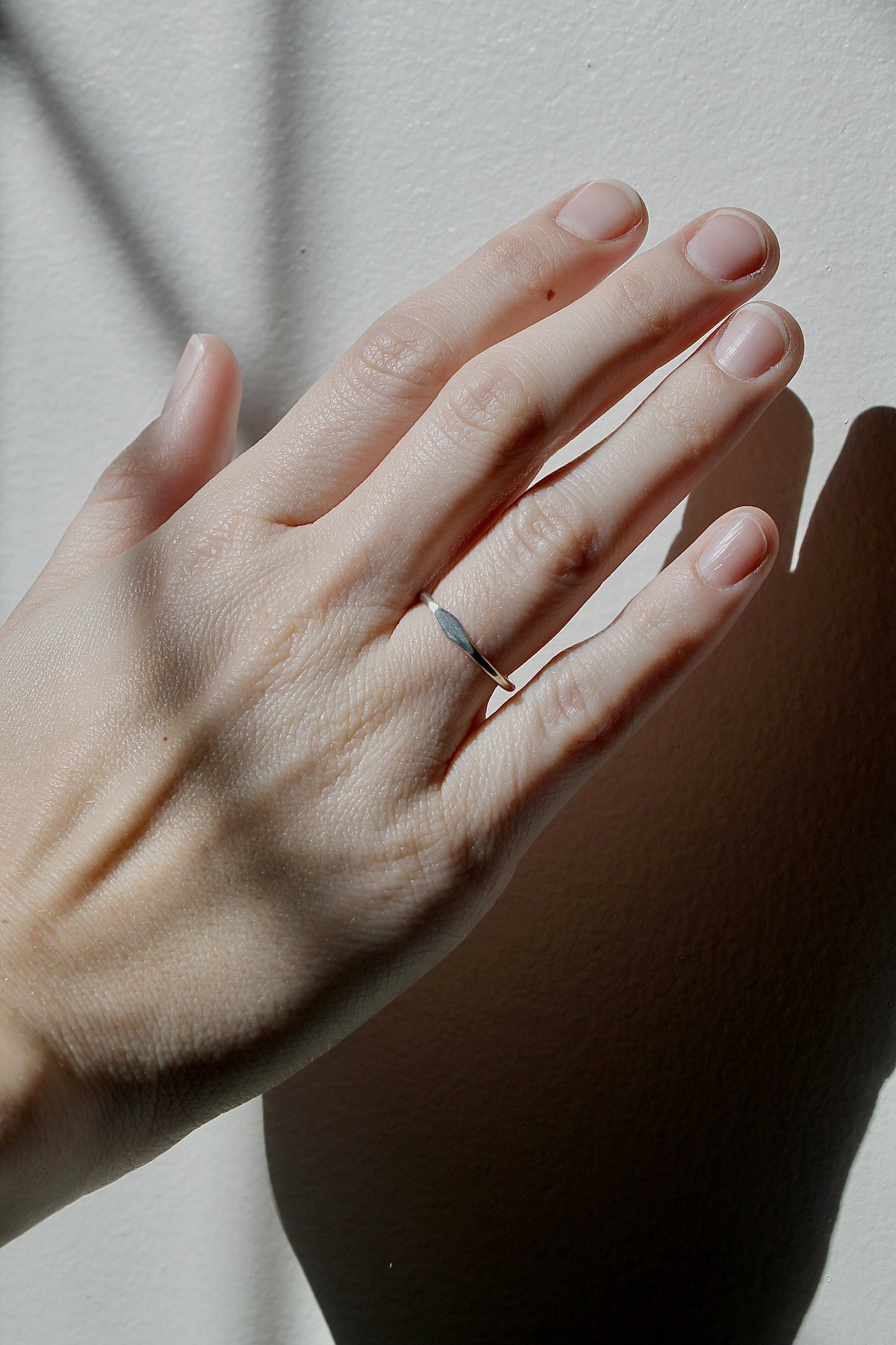 HAMMERED MINI SIGNET RING - STERLING SILVER