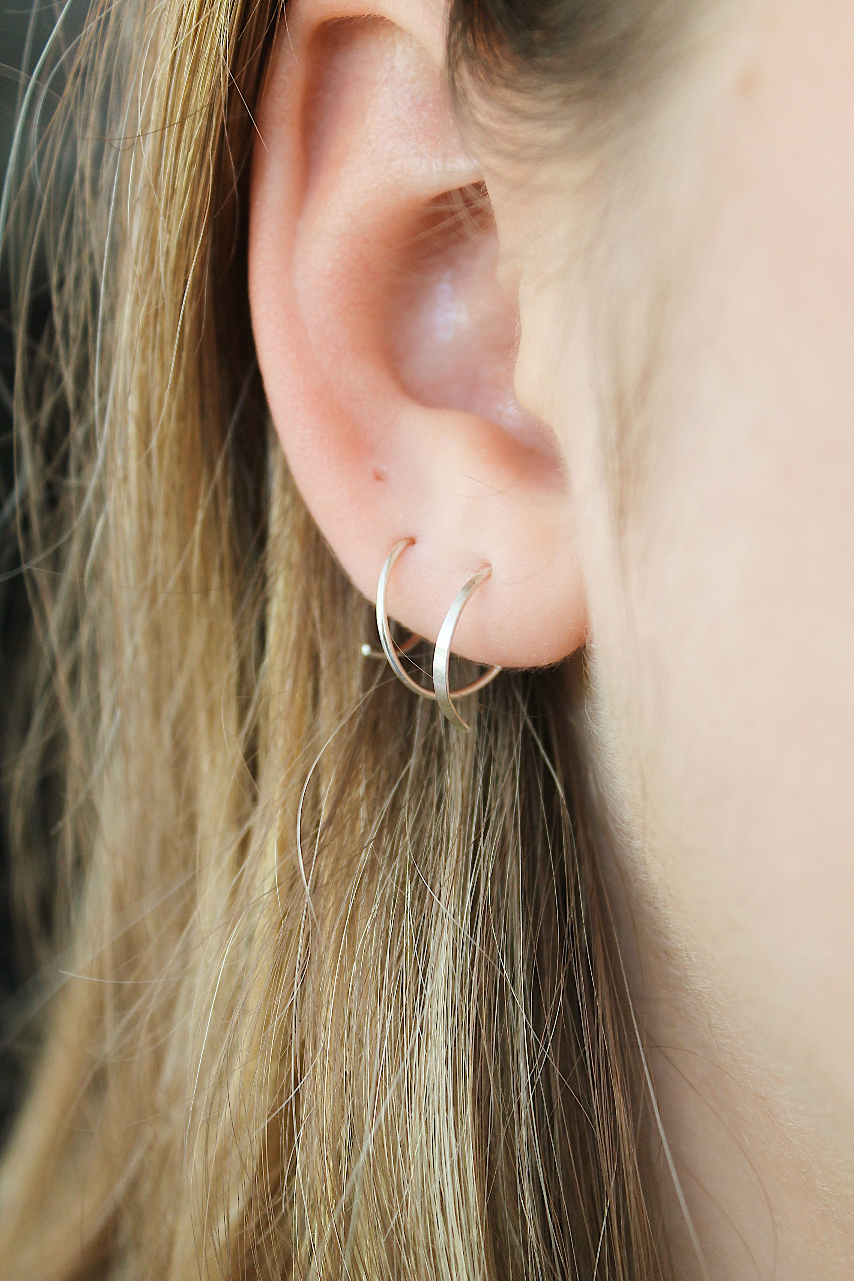 Double lobe hot sale piercing hoop